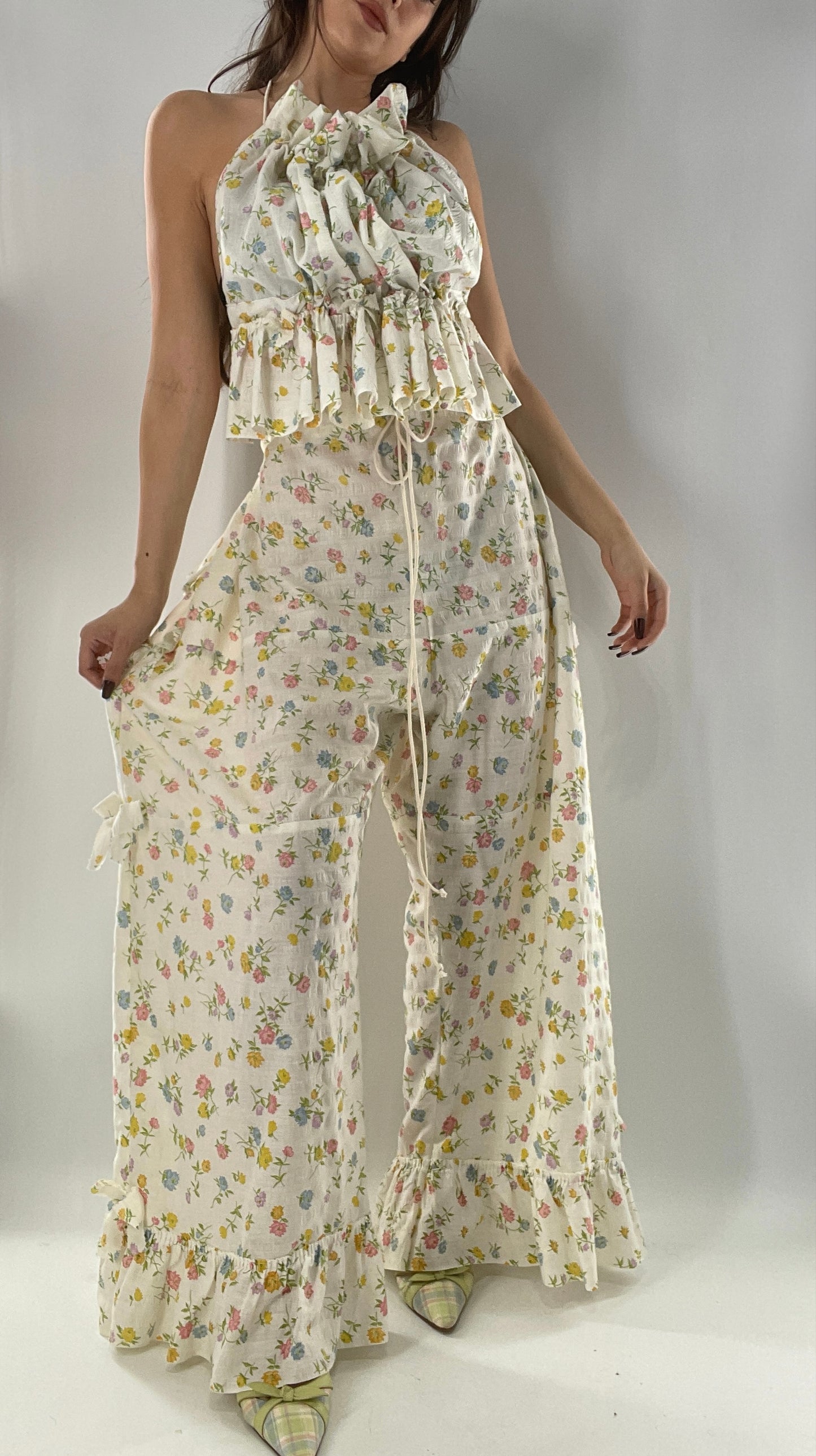 Vintage 2 Piece Floral Babydoll Set with Adjustable Top and Adjustable Pants Featuring Bow Sides and Ruffles Bum (One Size)