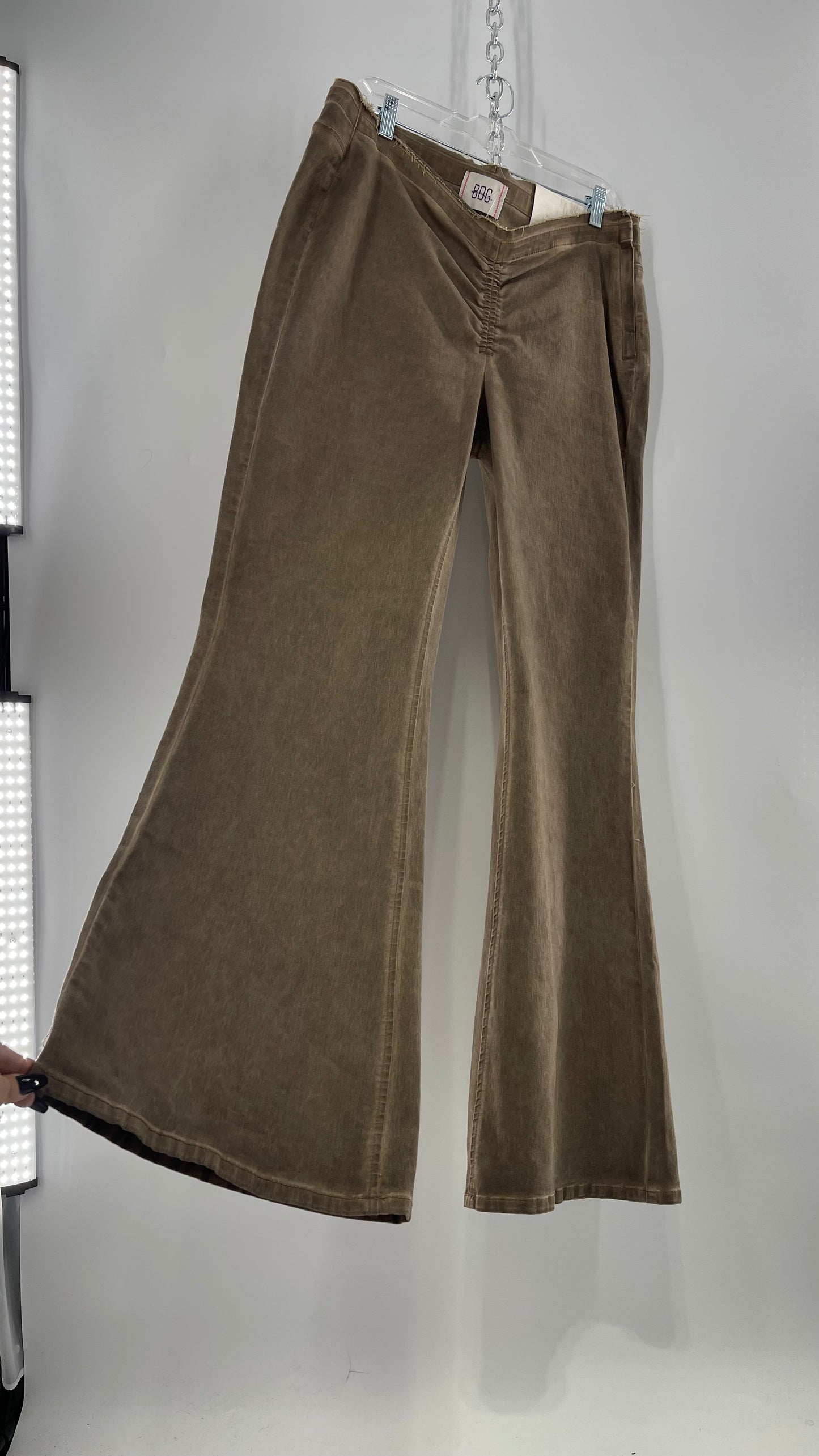 BDG Brown Scrunch Front Kick Flare Bell Bottoms with Side Zipper (33)