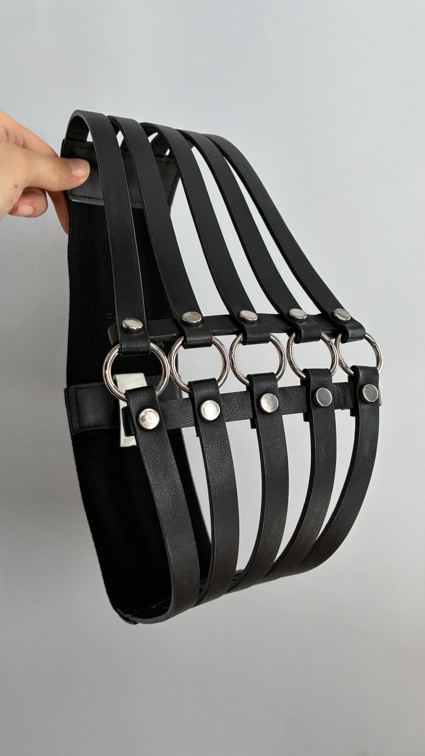 Elastic Caged Leather Belt with Metal O-Ring Details (Small)