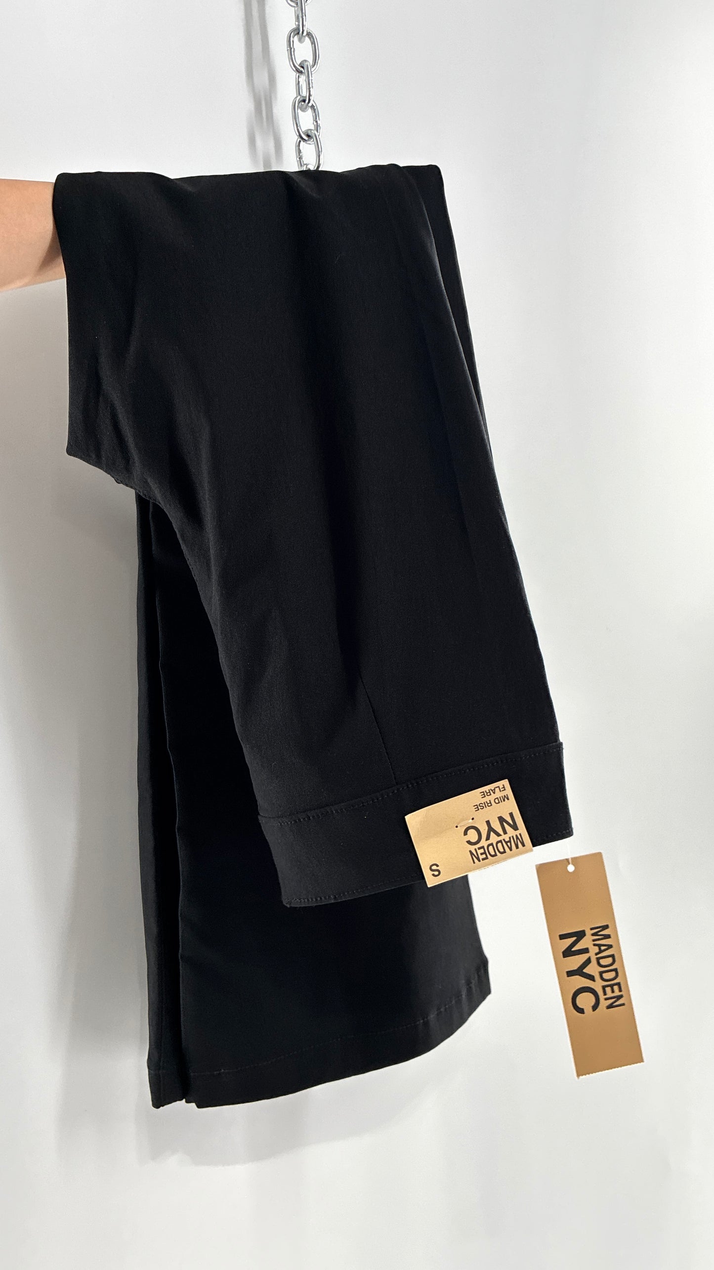 Deadstock Vintage MADDEN NYC Stretchy Black Mid Rise Flare (Small)