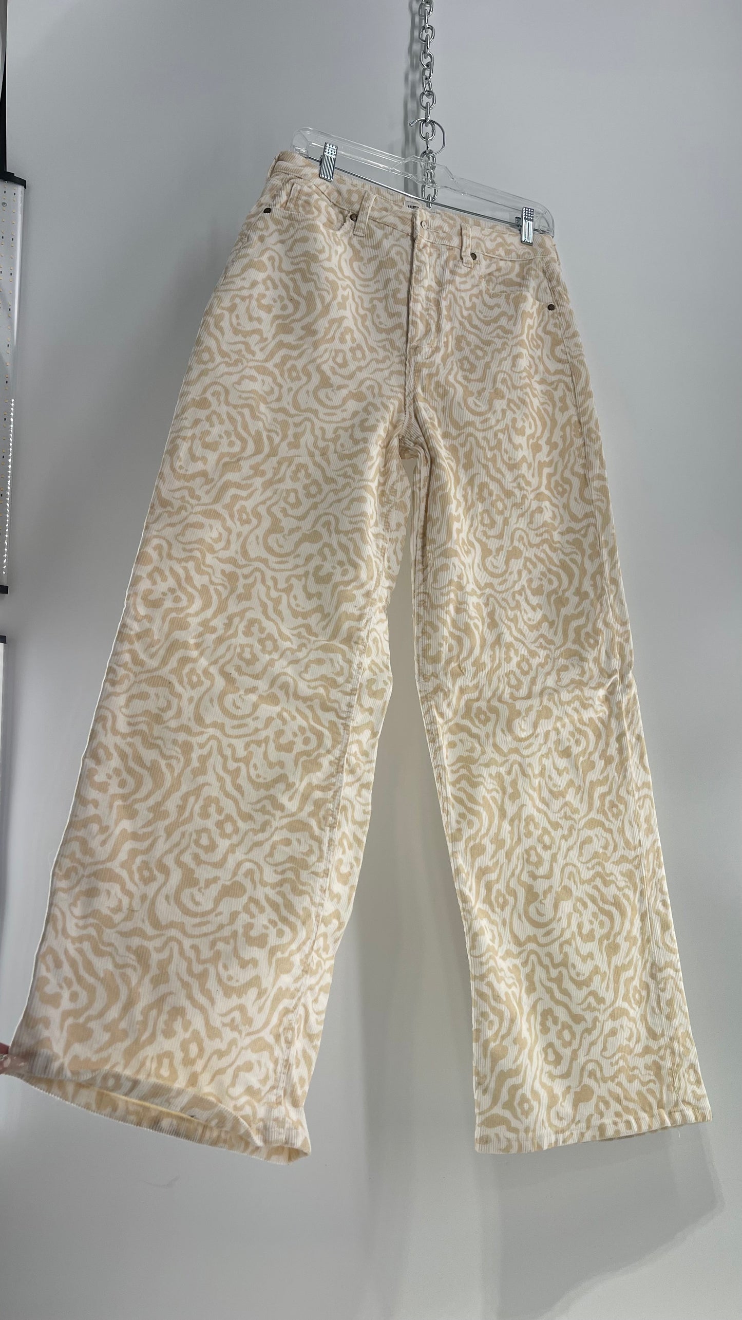 PTCL Corduroy White and Beige Leopard (30)