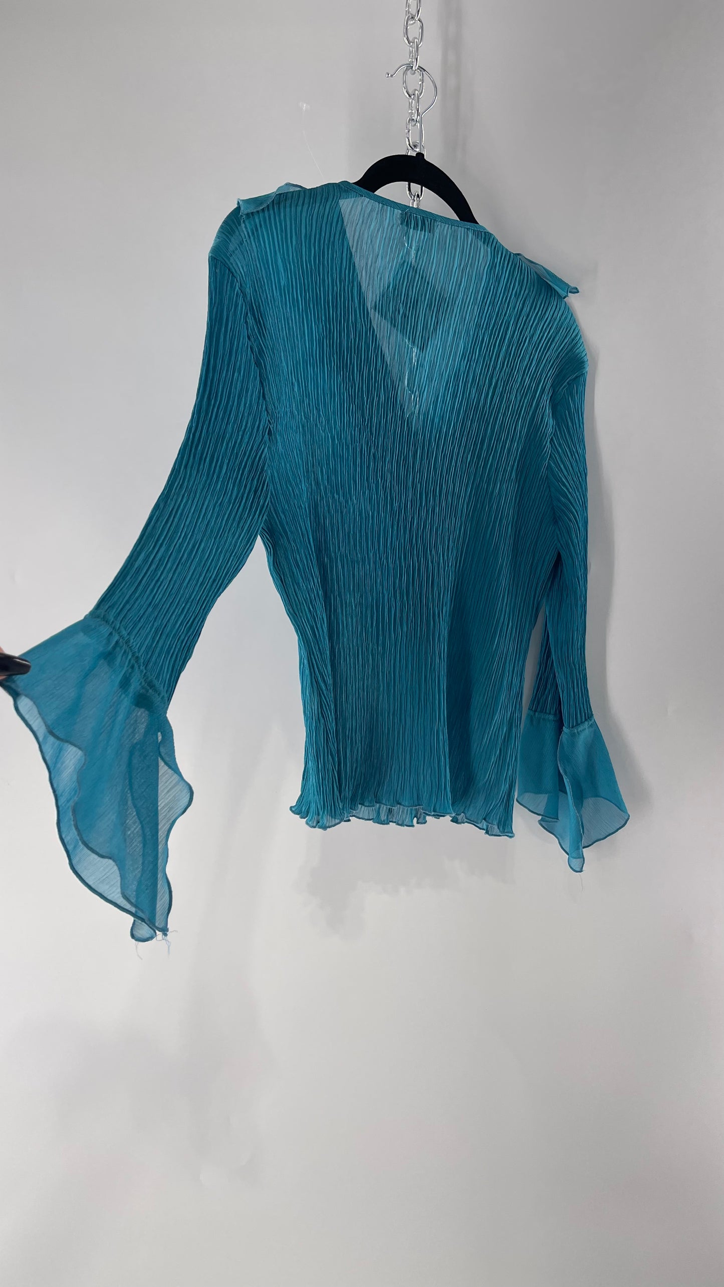 Vintage Jaipur Blue Crimped Blouse with Sheer Handkerchief Cuffs and Ruffled Neckline (Medium)