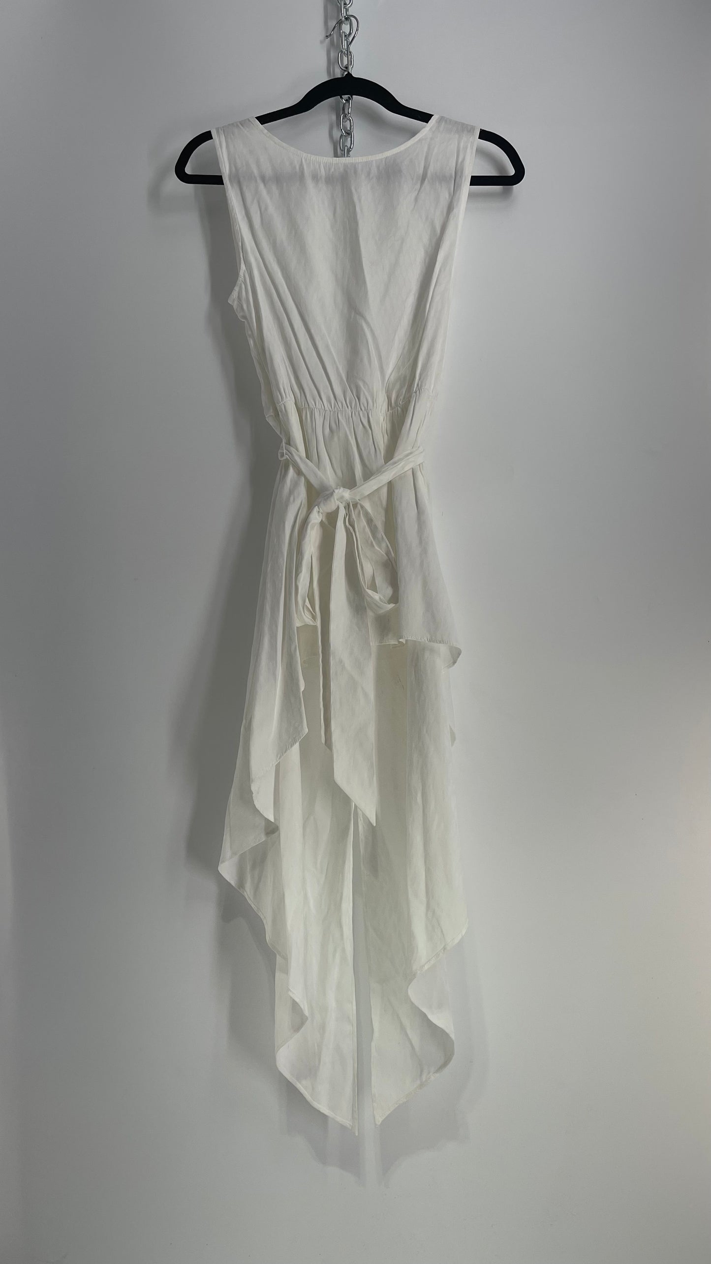 Sachin + Babi Anthropologie White Asymmetrical Hem Tunic Blouse (Medium)