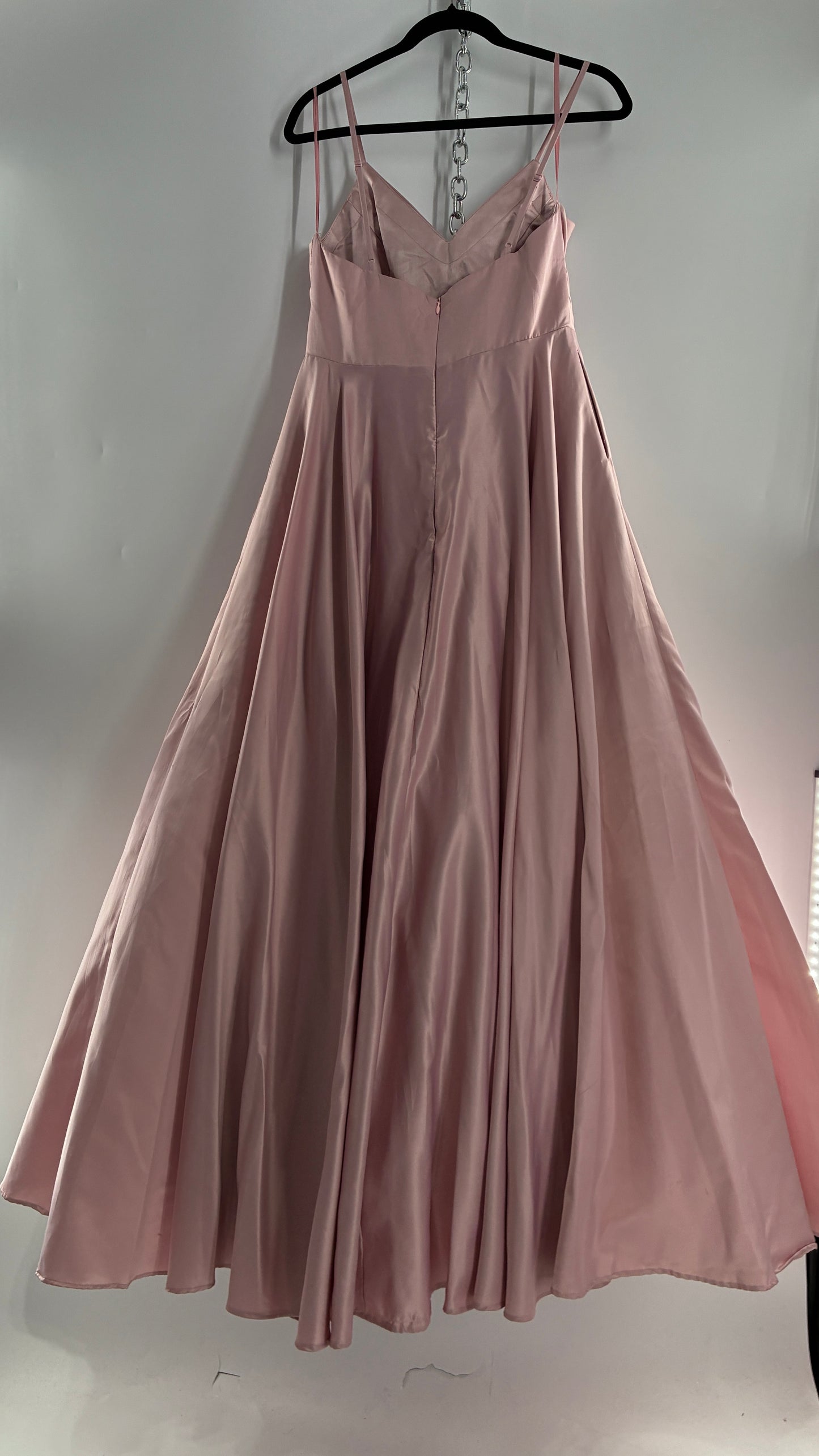 Vintage DANCING QUEEN Dusty Pink Voluminous Ballgown with Multiple Layers of Tulle (XL)