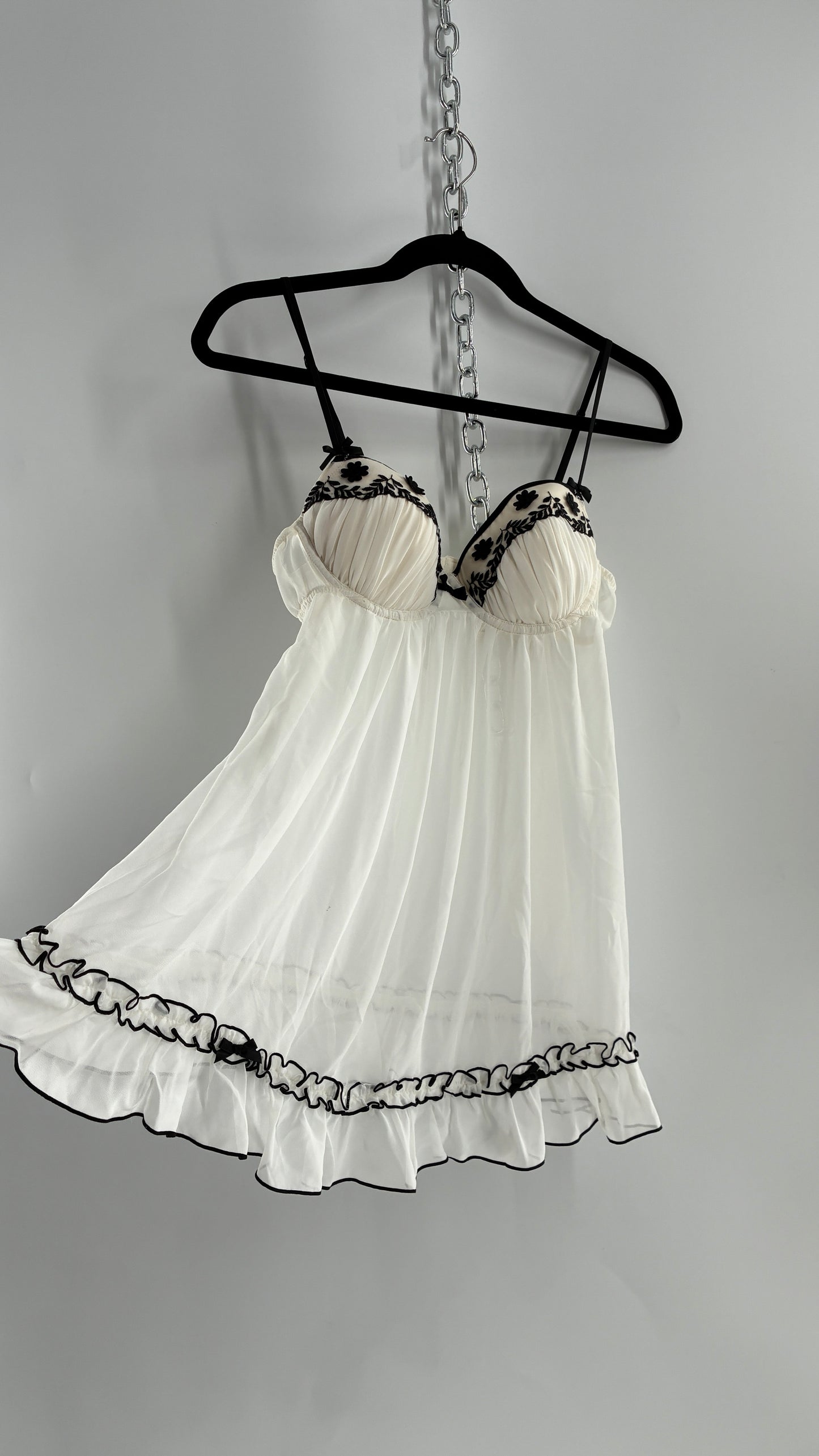 Deadstock Vintage In Bloom Babydoll Camisole and Thong Set with Tags (Medium)