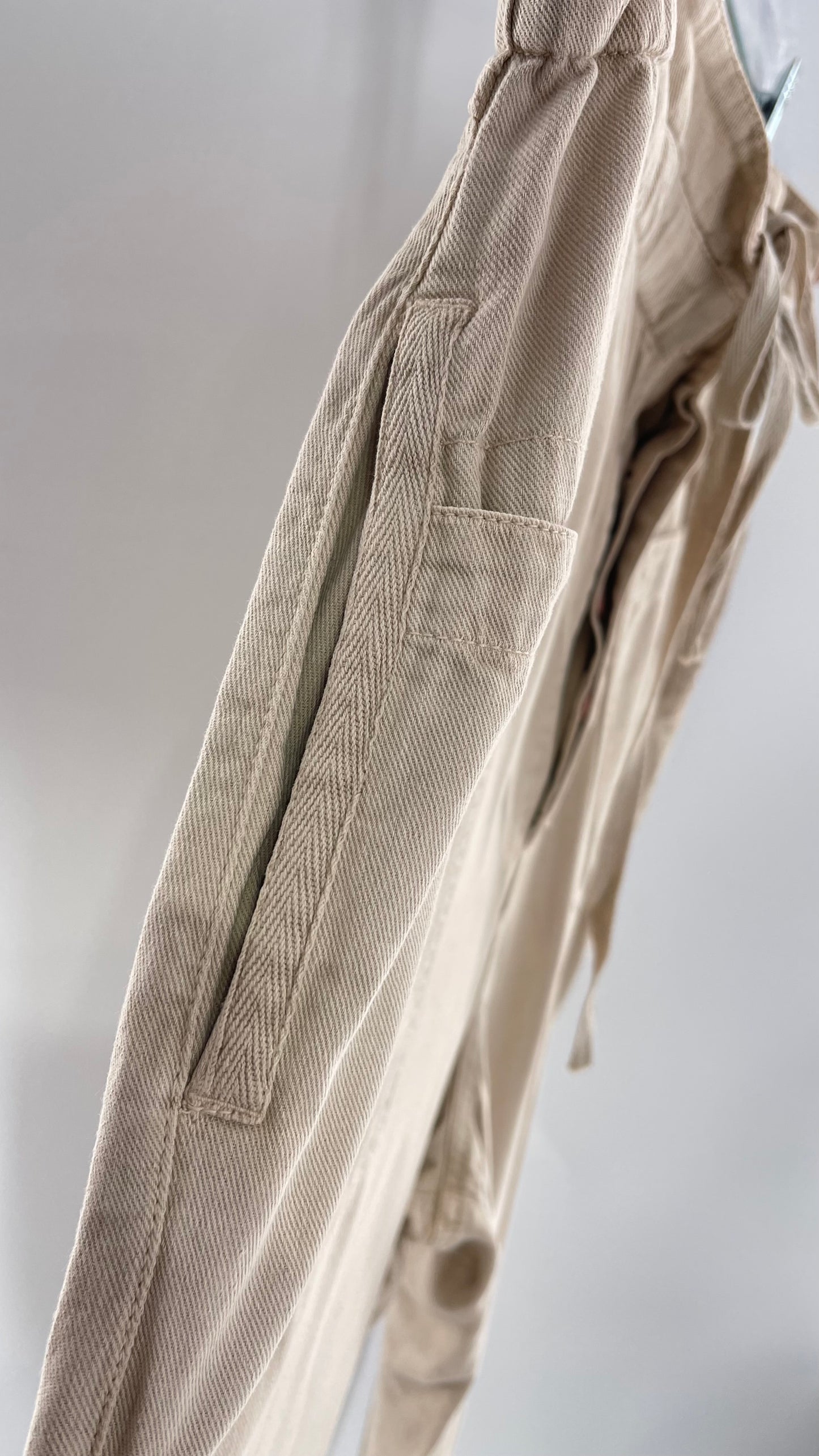 Free People Cream Flare Button Up Wide Legs with Drawstring Waistline 55% Cotton 10% Linen 35% Viscose (L)