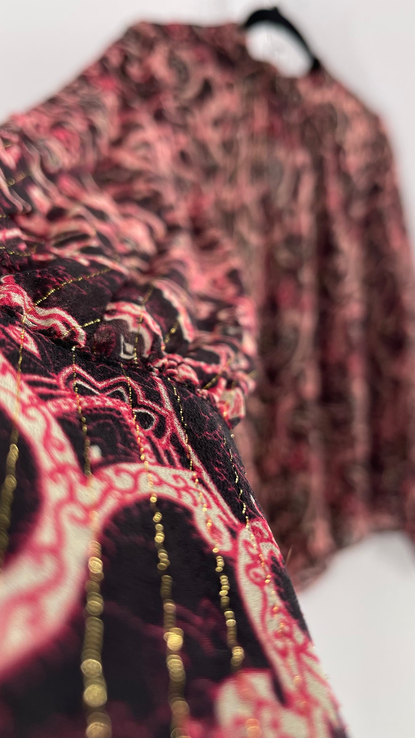 Kachel 95% Silk Black Paisley Blouse with Gold Tinsel Bessie Anthropologie (6)