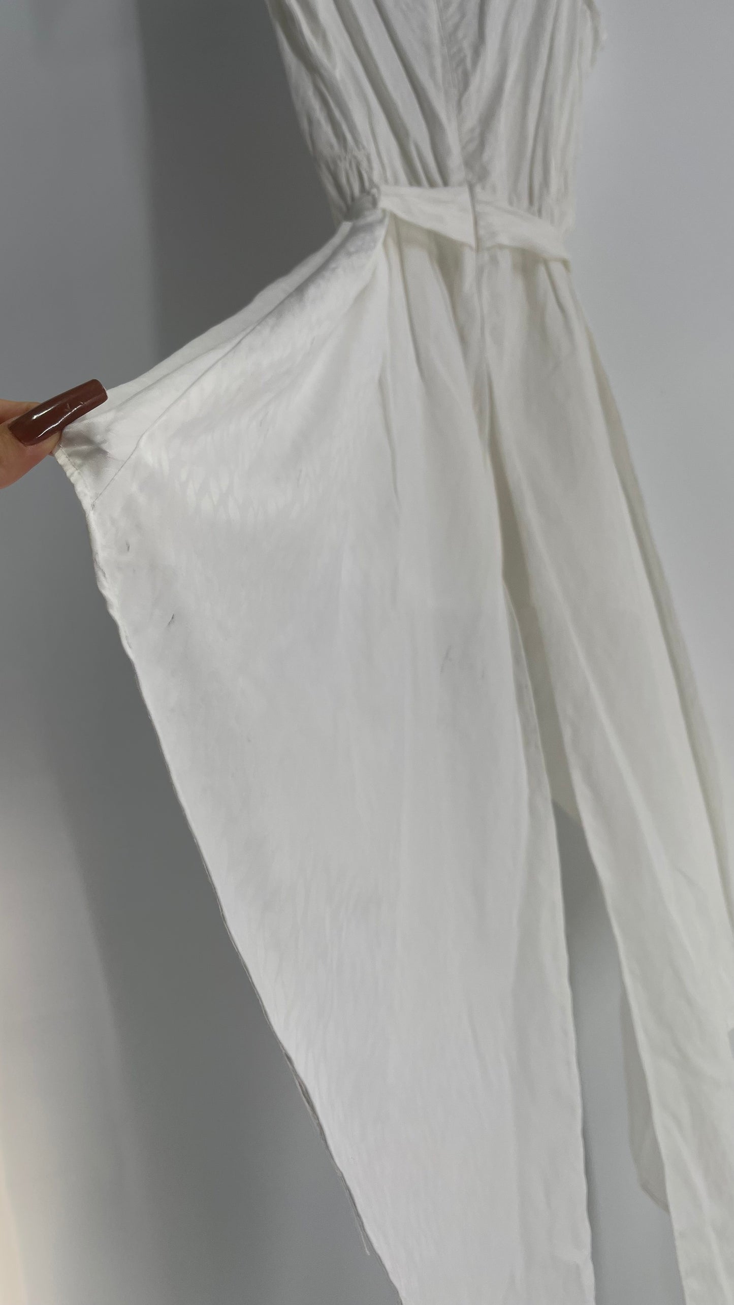 Sachin + Babi Anthropologie White Asymmetrical Hem Tunic Blouse (Medium)