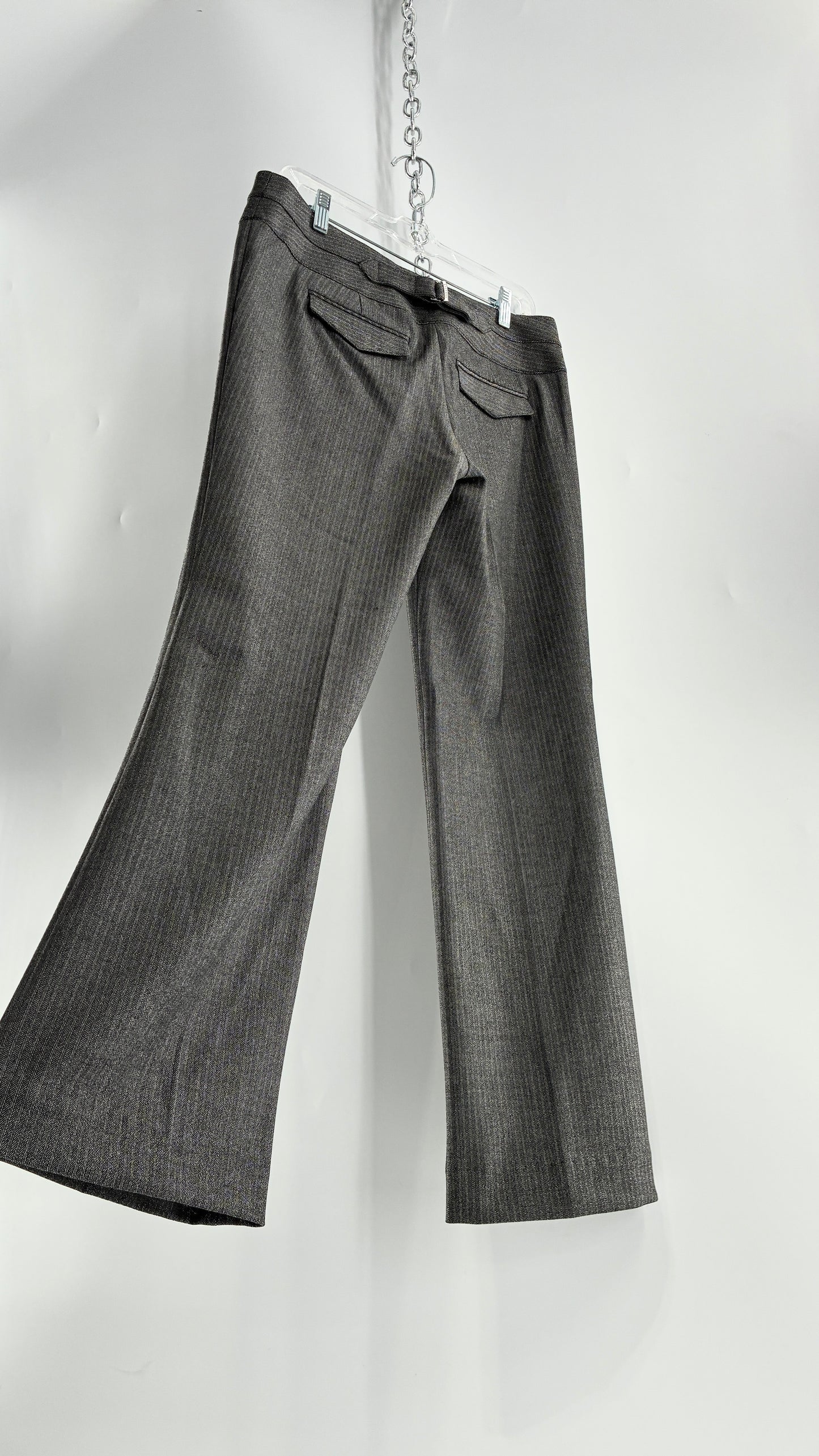 Vintage 1990s EXPRESS Editor Dark Grey Pinstripe Ultra Low Rise Thick Hip Band Kick Flares (6R)