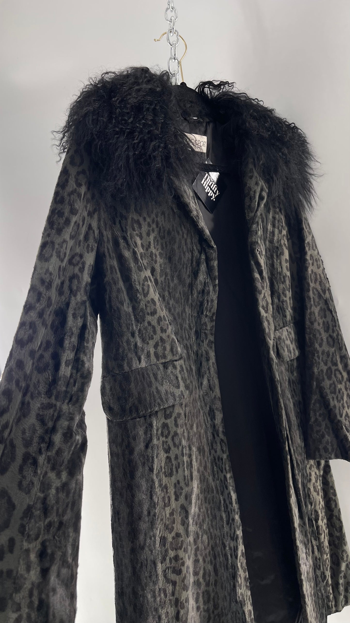 Vintage Romanian RAMOSTEPH Black/Gray Leopard Print Coat with Mongolian Fur Collar (Medium)