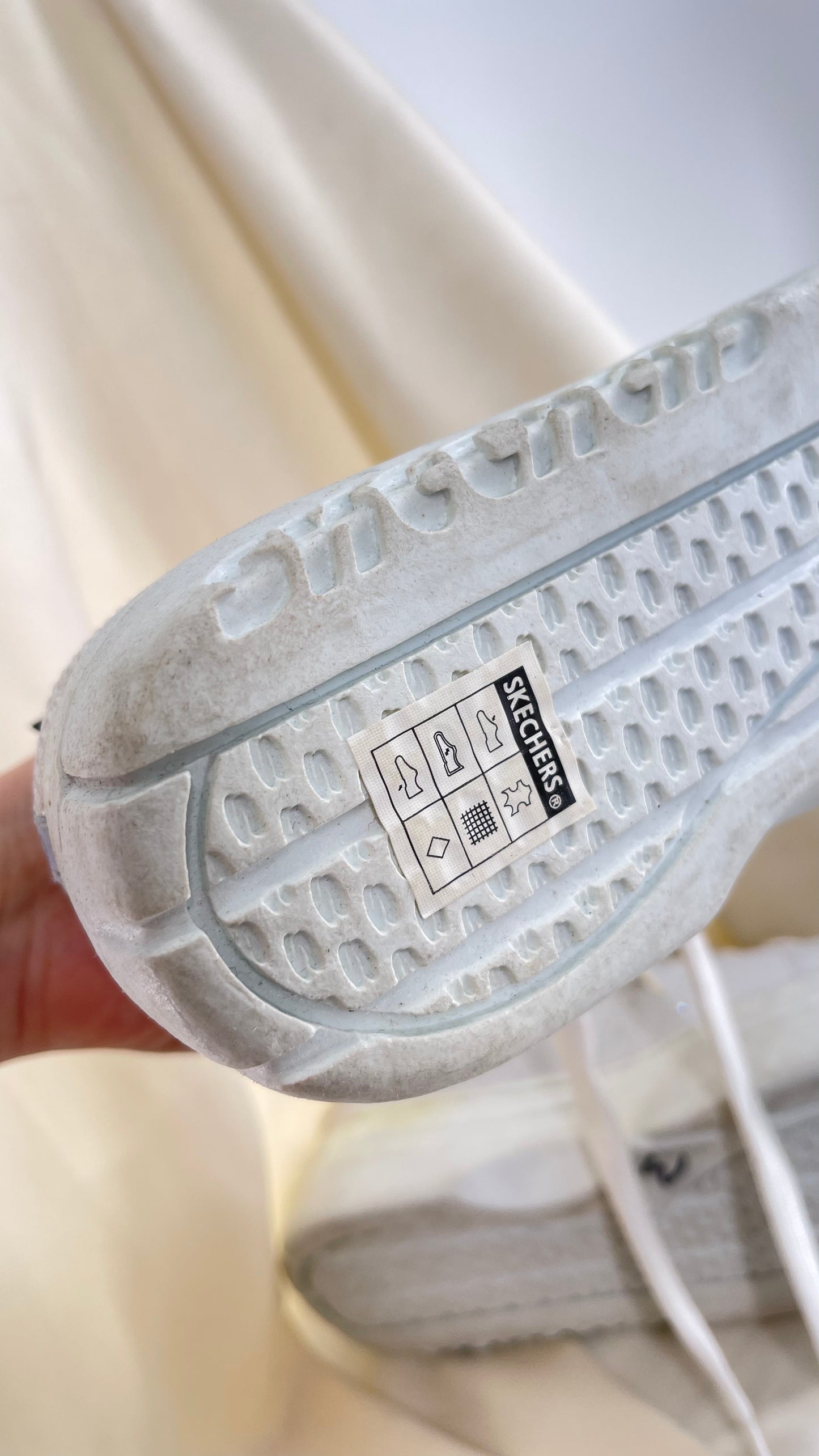 Vintage White Sketchers Slip on Platform Jammer Sneakers with Bedazzled Details (6)
