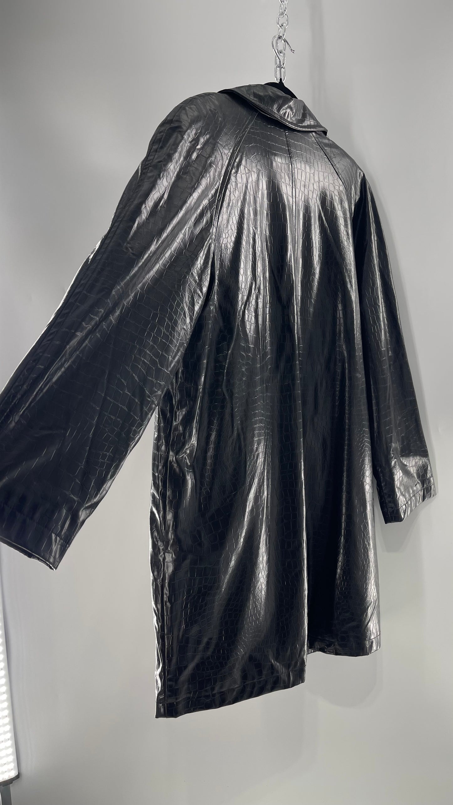 FU DA NEW YORK Black Crocodile Embossed Coat (C) (XL)