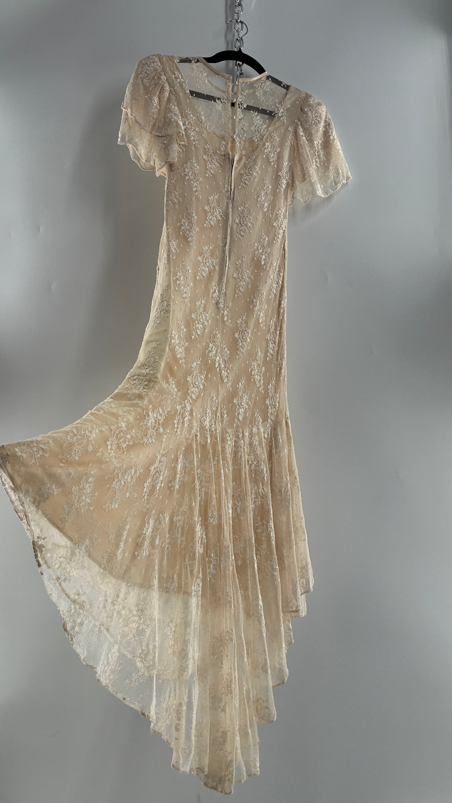 Vintage Ivory Lace Gown with Petal Sleeves, Tiered Hemline (5/6)