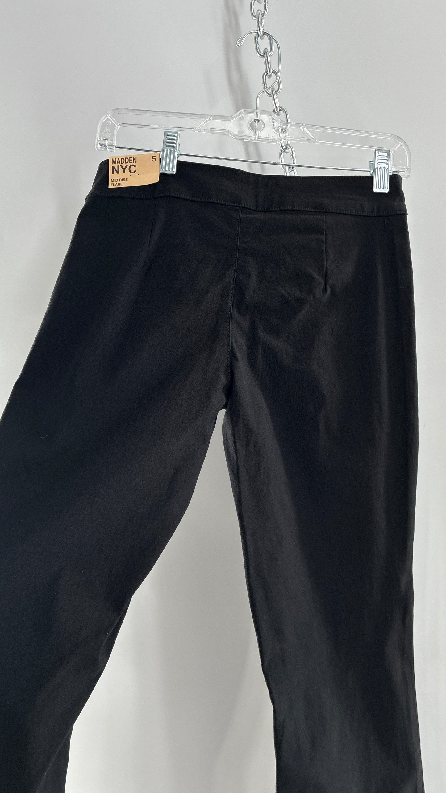 Deadstock Vintage MADDEN NYC Stretchy Black Mid Rise Flare (Small)