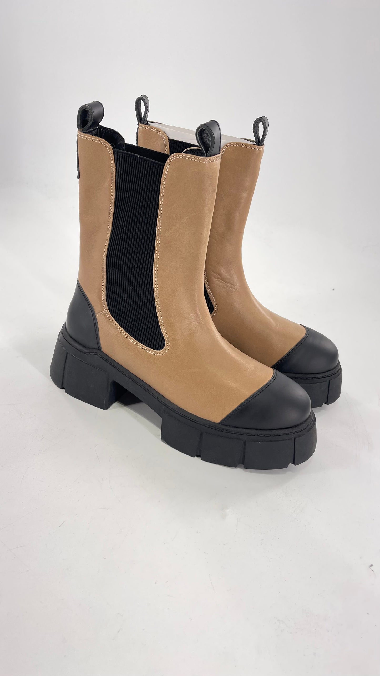 Free People James Chelsea Boot Tan with Chunky Heel and Raised Platform Sole (37.5)