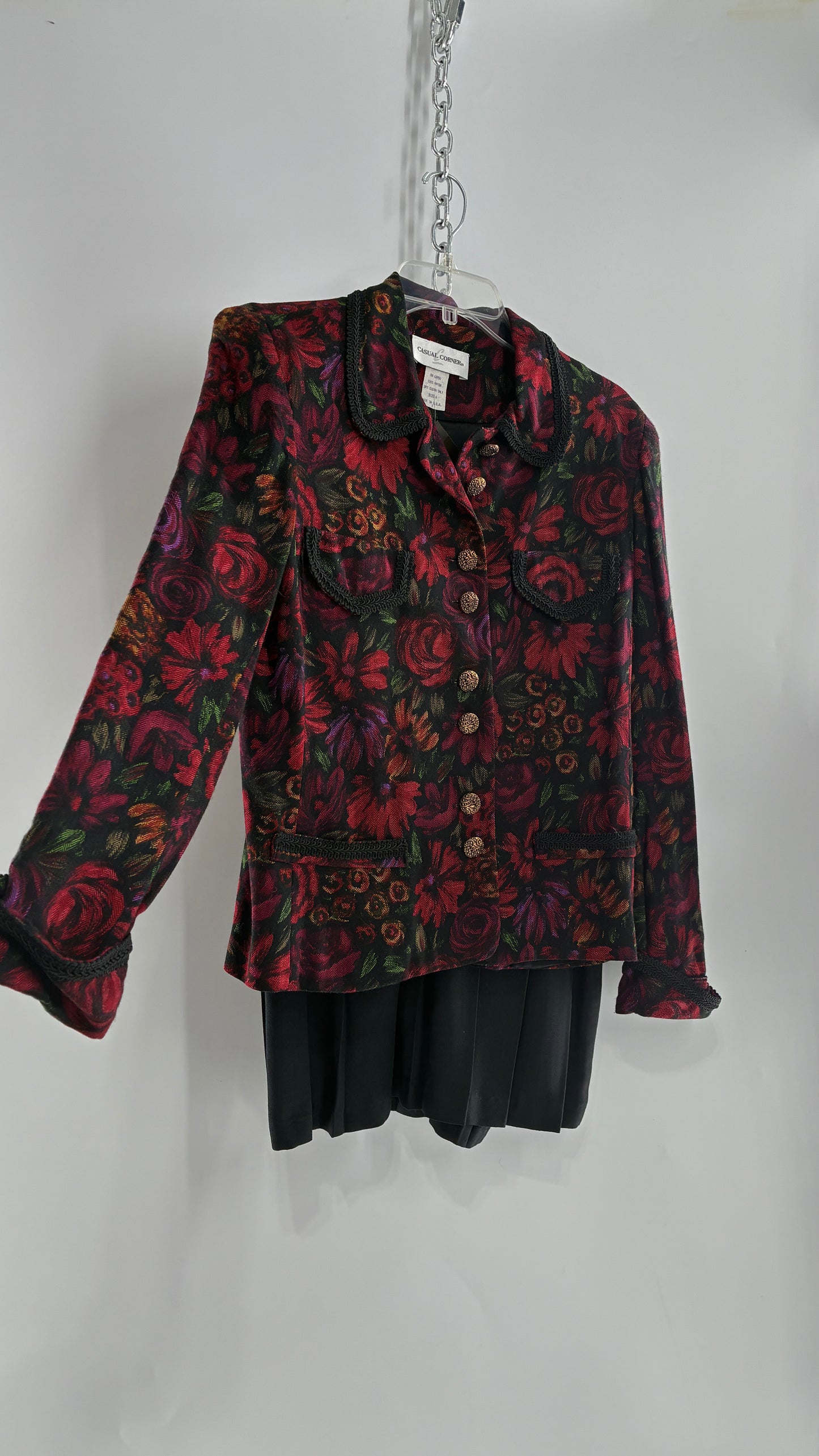 Vintage Suit Set with Gold Button, Deep Floral Blazer and Pleated Upcycled Mini Skirt (6)