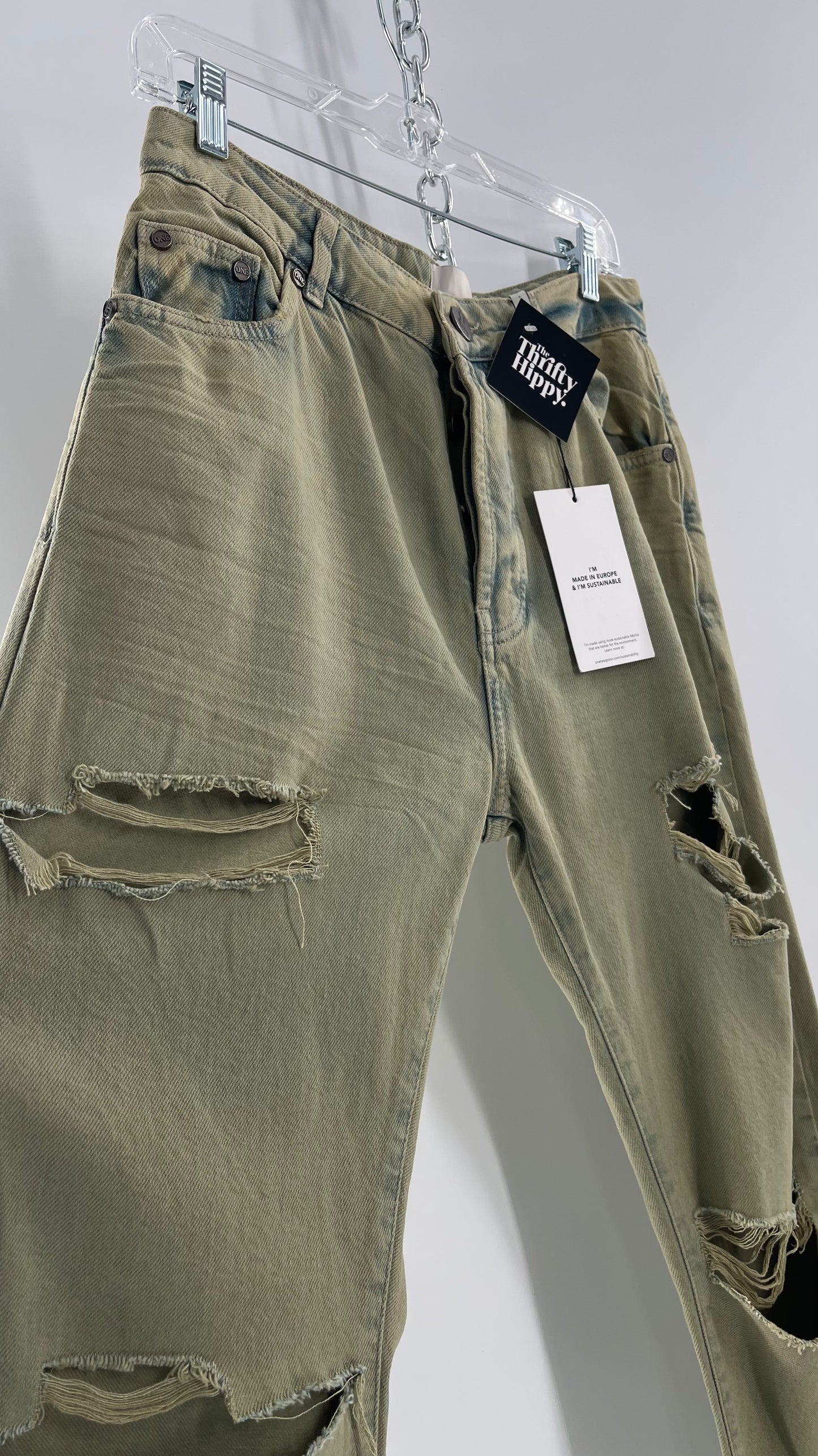One Teaspoon Distressed Baggy/Bandit Relaxed Jean with Green Hue/Wash (Khaki Haze) (25)