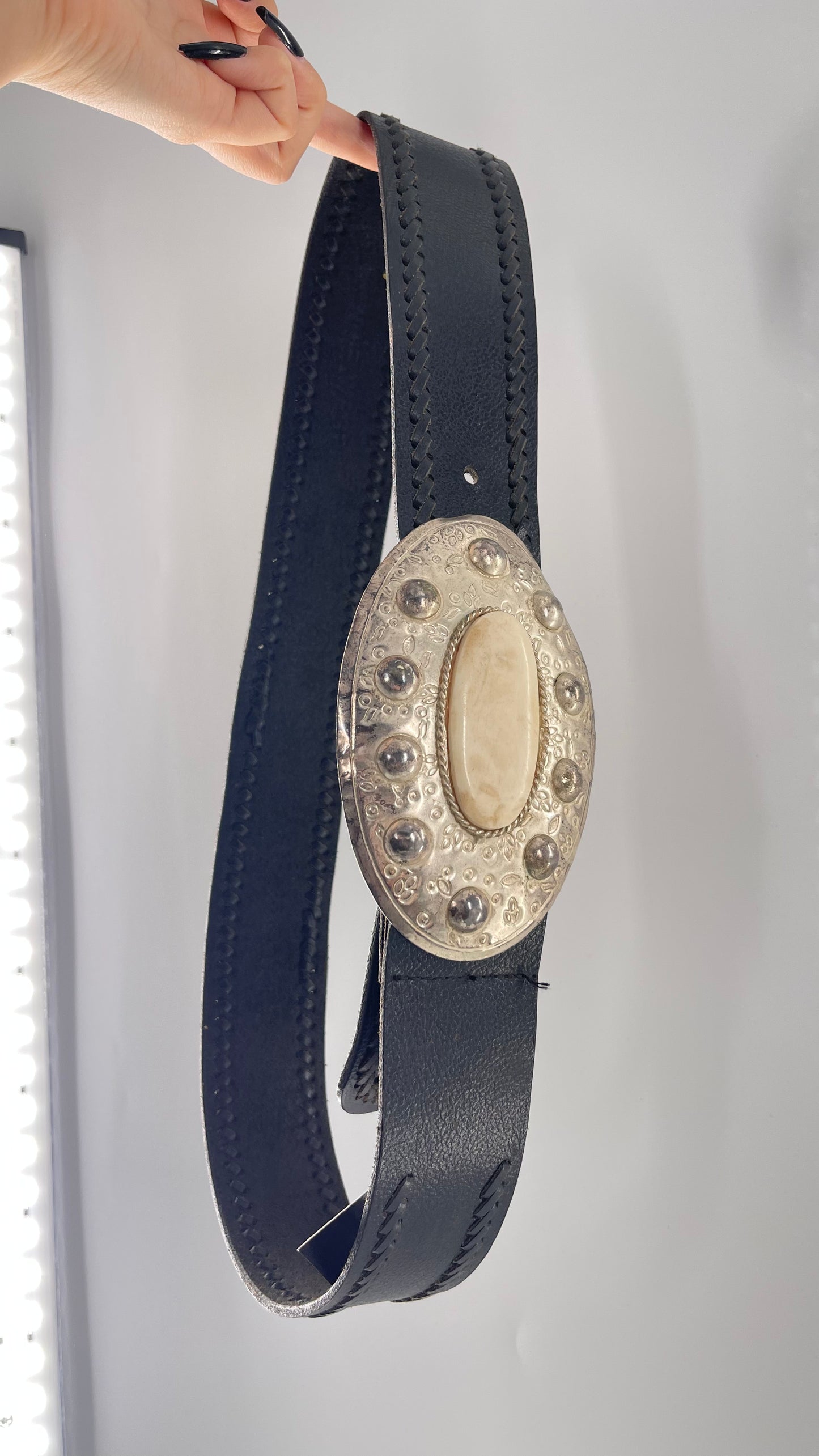 Vintage Black Leather Belt with Silver Metal Buckle with ‘Stone’ Detail (M/L)
