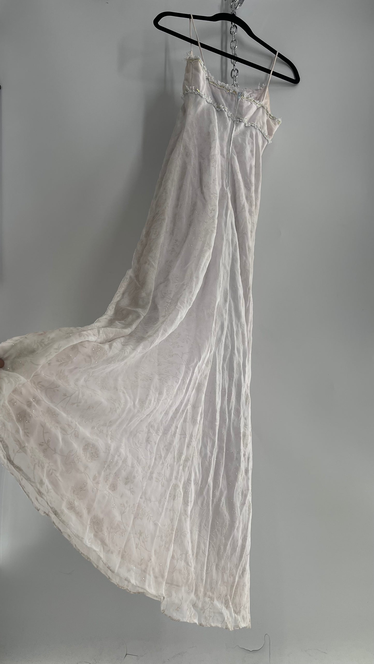 Vintage 1990s BLONDIE NITES by Jaslene Off White/Light Lilac Gown with Lace Trim (5)