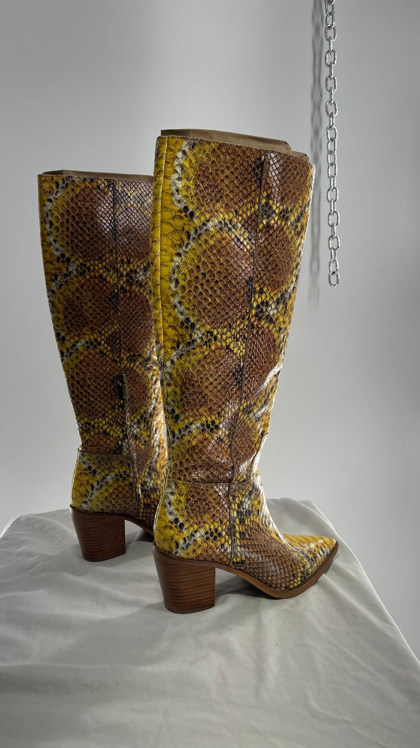 Sam Edelman Yellow Snakeskin Patterned Pointed Toe Knee High Boots (7)