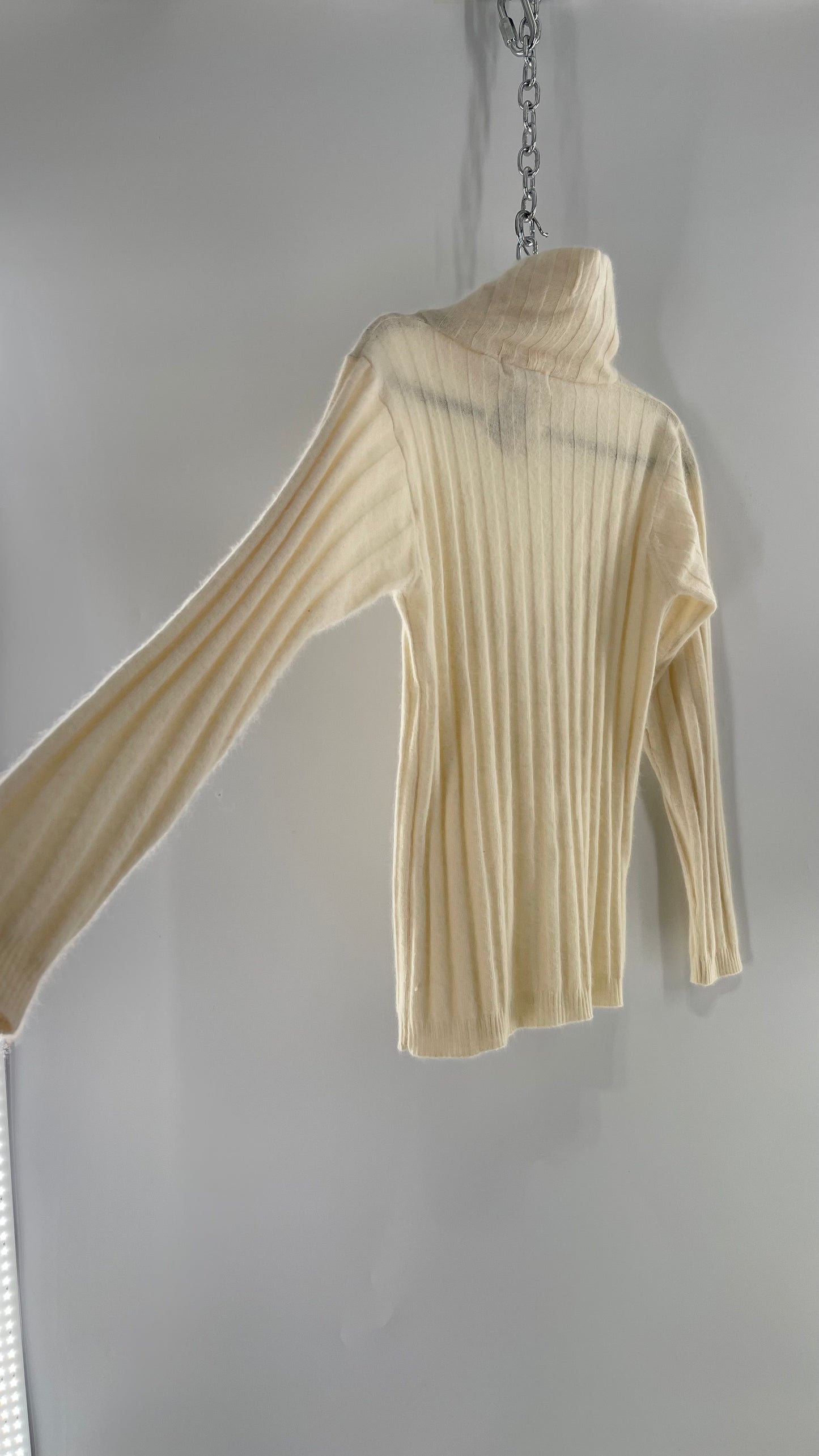 Vintage Ellen Tracy 70% Lamb Wool 20% Rabbit Turtle Neck Sweater (S)