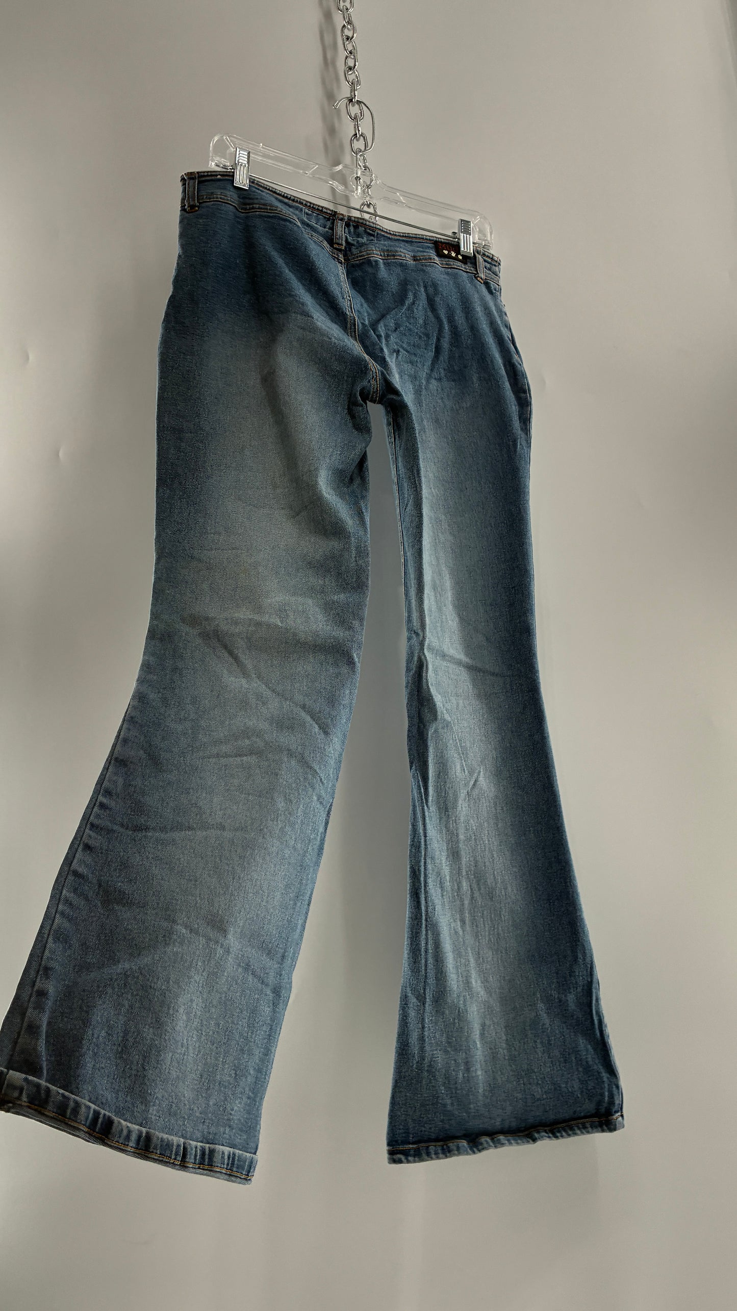 Vintage MUDD Light Wash, Low Rise Jeans with Grommet Waistband and Embroidered Florals (11)