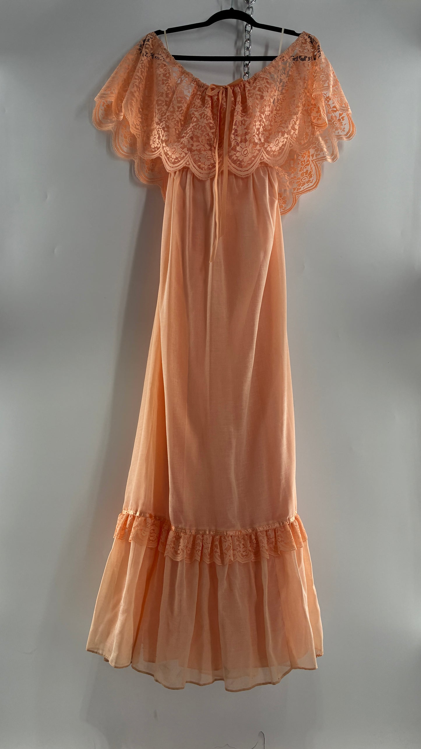 Vintage 1960s Ruffled Off the Shoulder Peach Full Length Voluminous Gown with Tie Back (9/10)