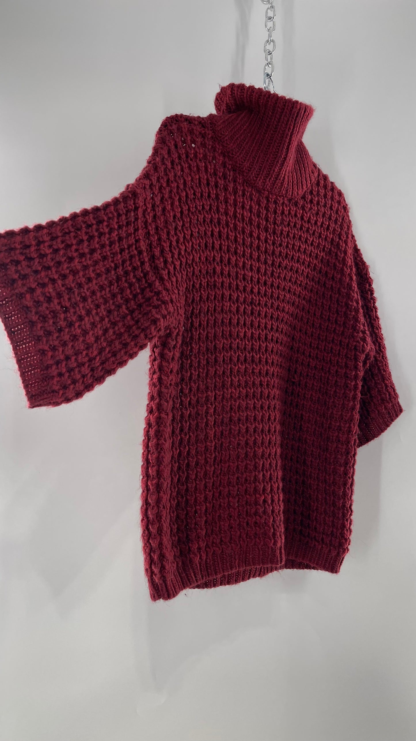 Anthropologie Thick Knit Burgundy/Maroon Short Sleeve Slouchy Turtle/Mock Neck Sweater (Large)