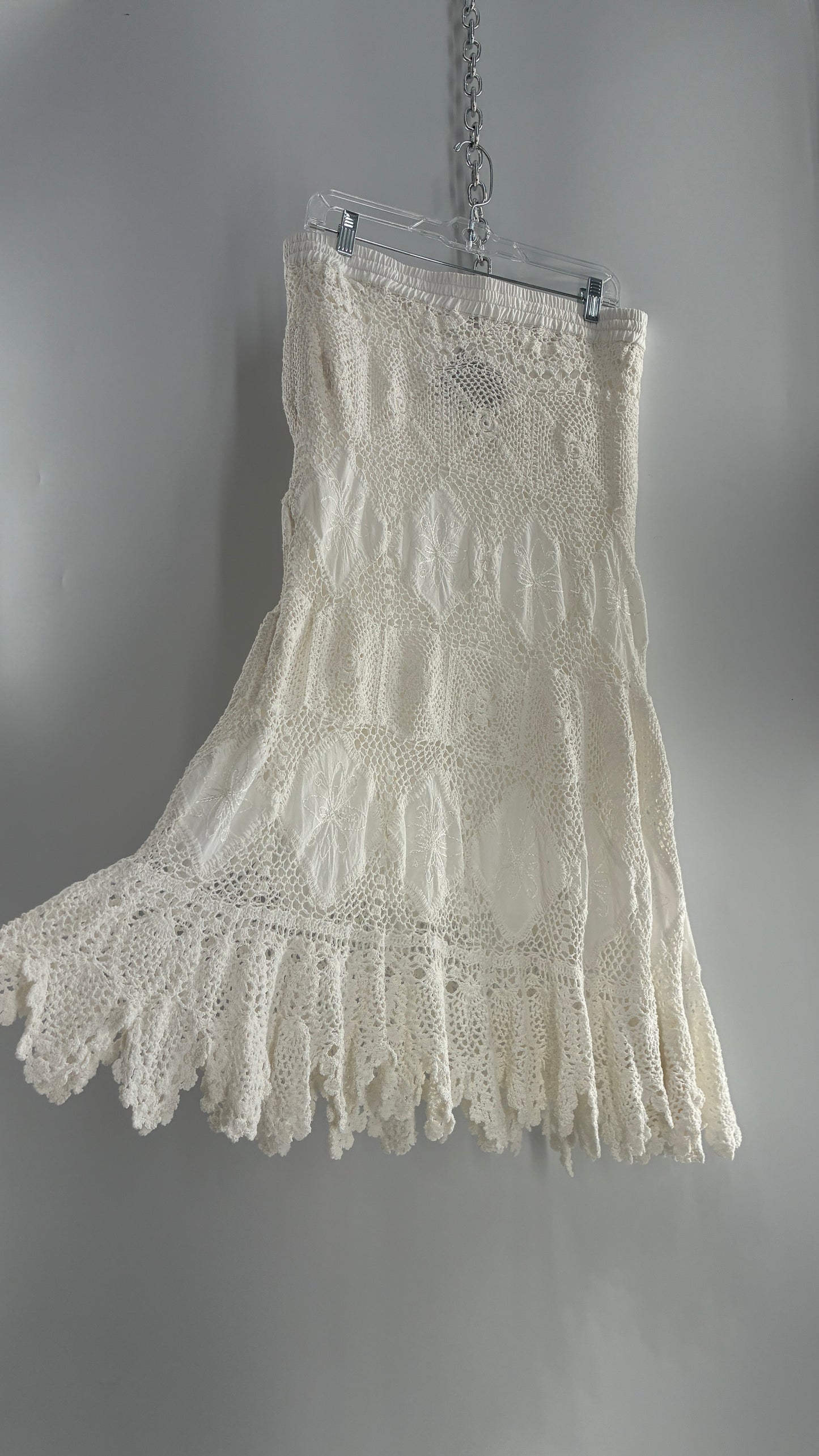 Vintage Full Length White Crochet and Appliqué Skirt (Petite Medium)