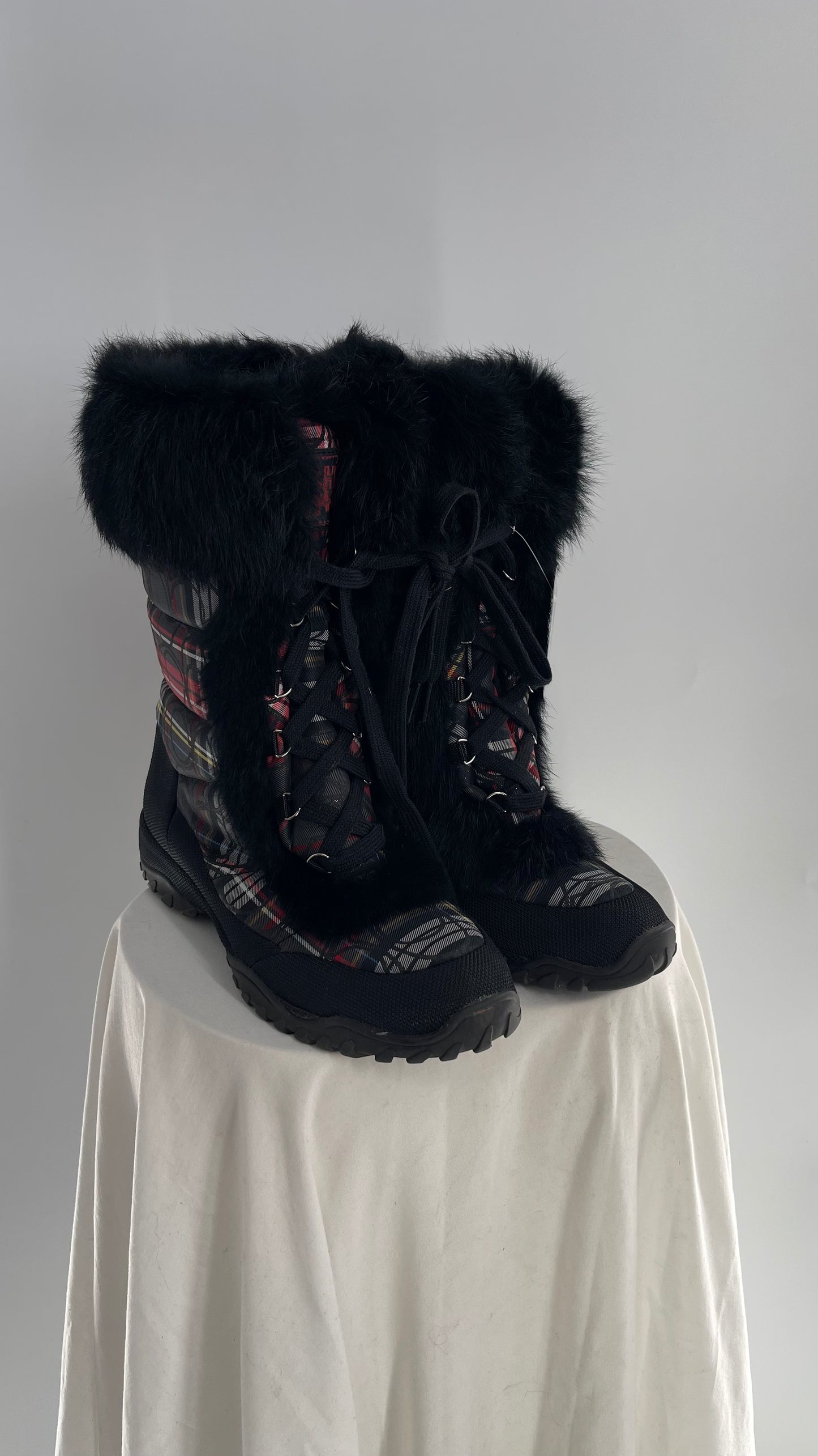 Vintage COACH Jennie Plaid Quilted Logo Patterned Boots with Rabbit Fur Trim (9)