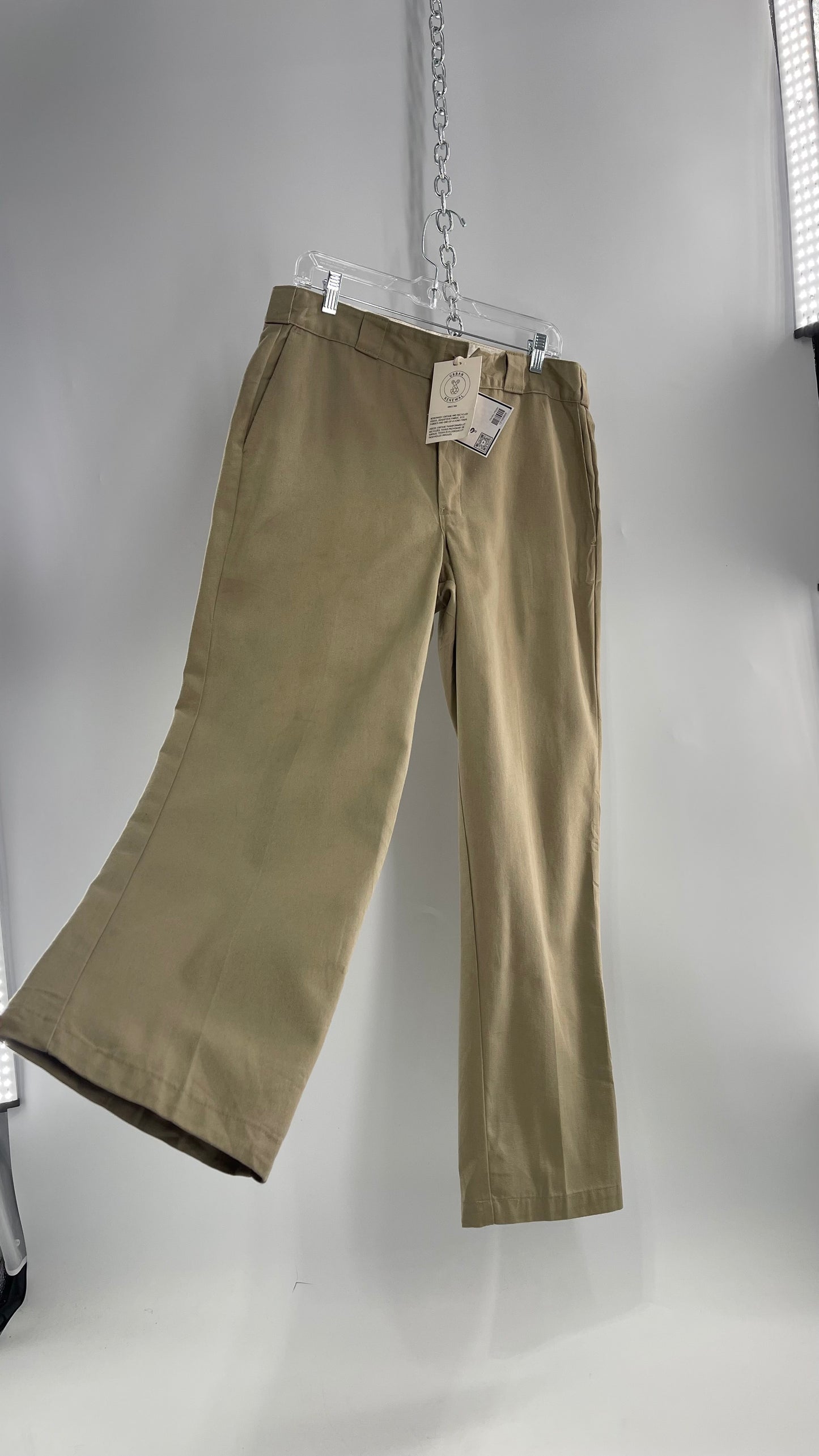 Urban Outfitters Urban Renewal Khaki Trouser (32)
