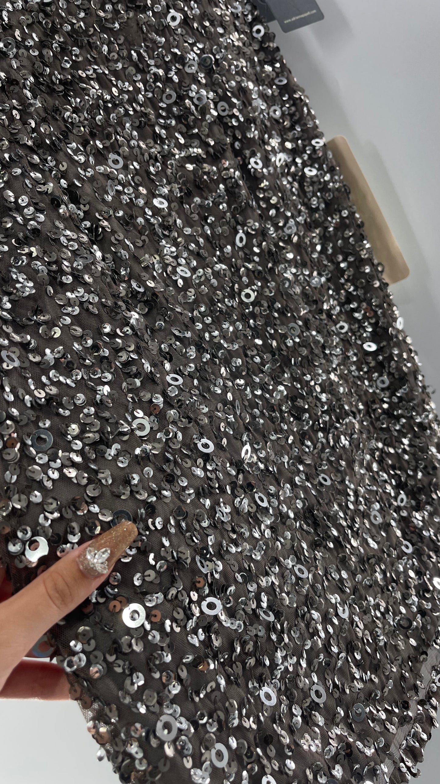 Adriana Papell Grey/Silver Short Sleeve Mini Dress Covered in Beads and Sequins (6)