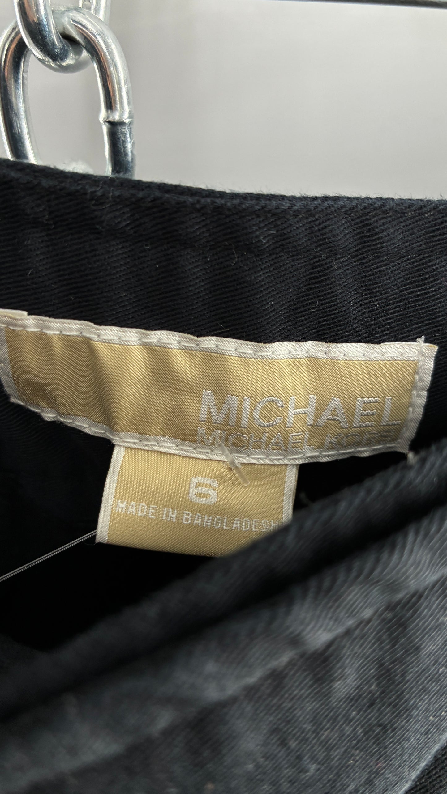 Vintage MICHAEL KORS Black Button Leg Kick Flare Low Rise Pants with Zipper Details and Side Closure (6)