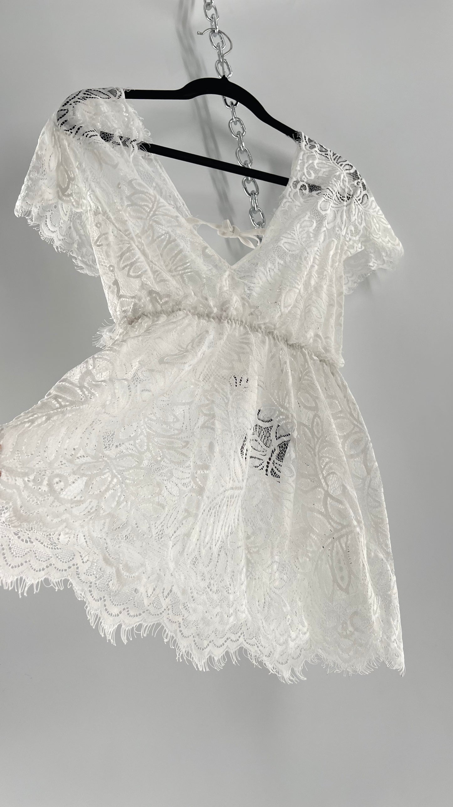 Vintage White Lace Scalloped Negligée Blouse (Small)