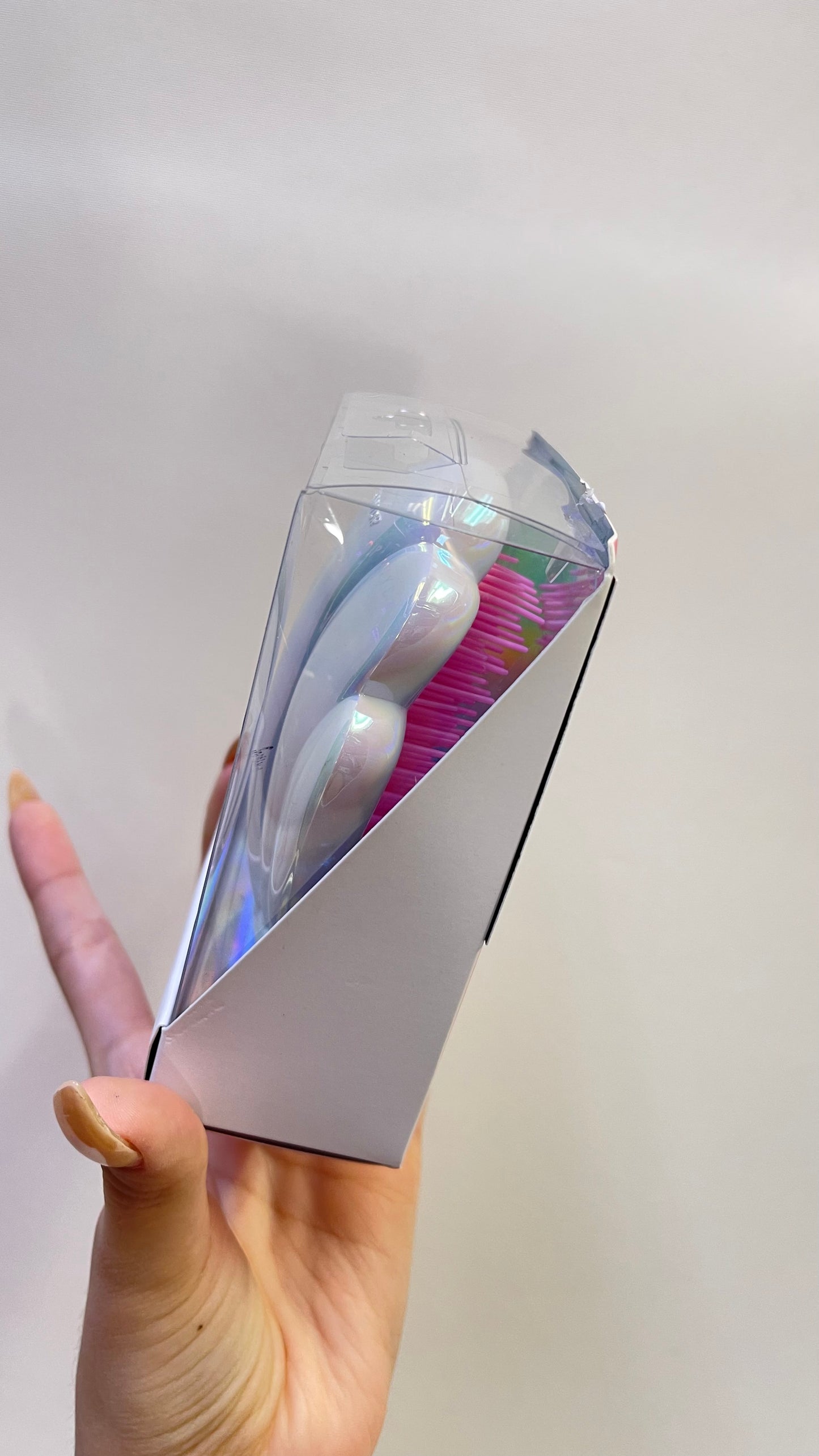 Urban Outfitters SKINNYDIP Seashell Brush