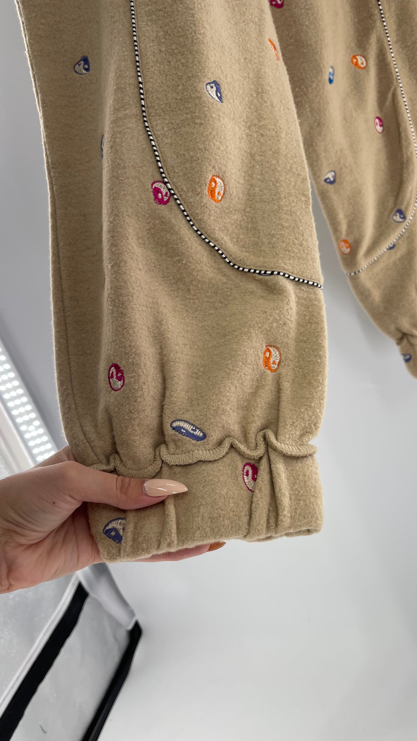 Ying Yang Embroidered Cozy Loungewear Jogger (Extra Small)