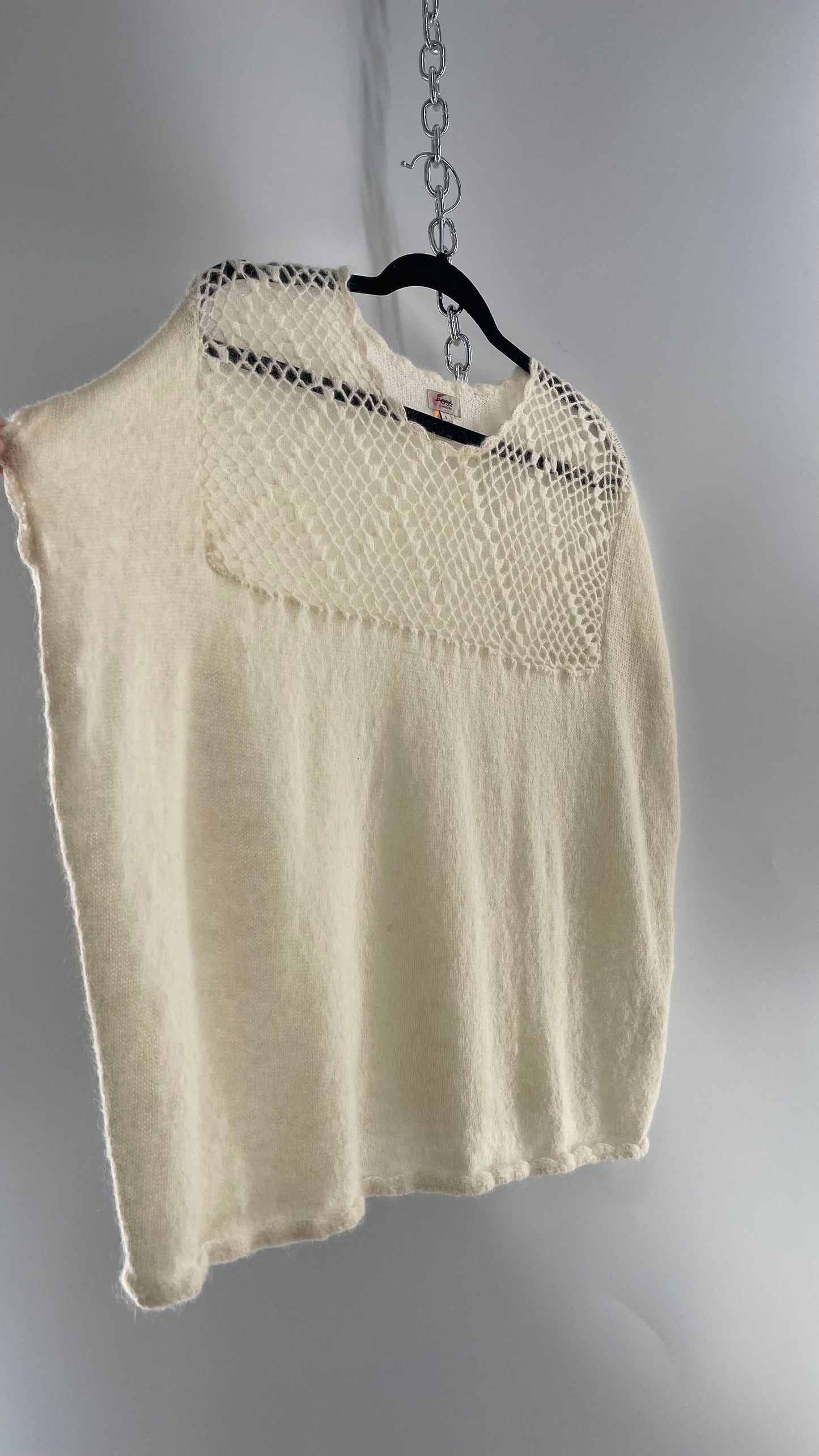 hoss intropia Cream Off White Knit Slouchy Sweater Vest with Netted Bust 30% Wool 25% Mohair Anthropologie (Small)