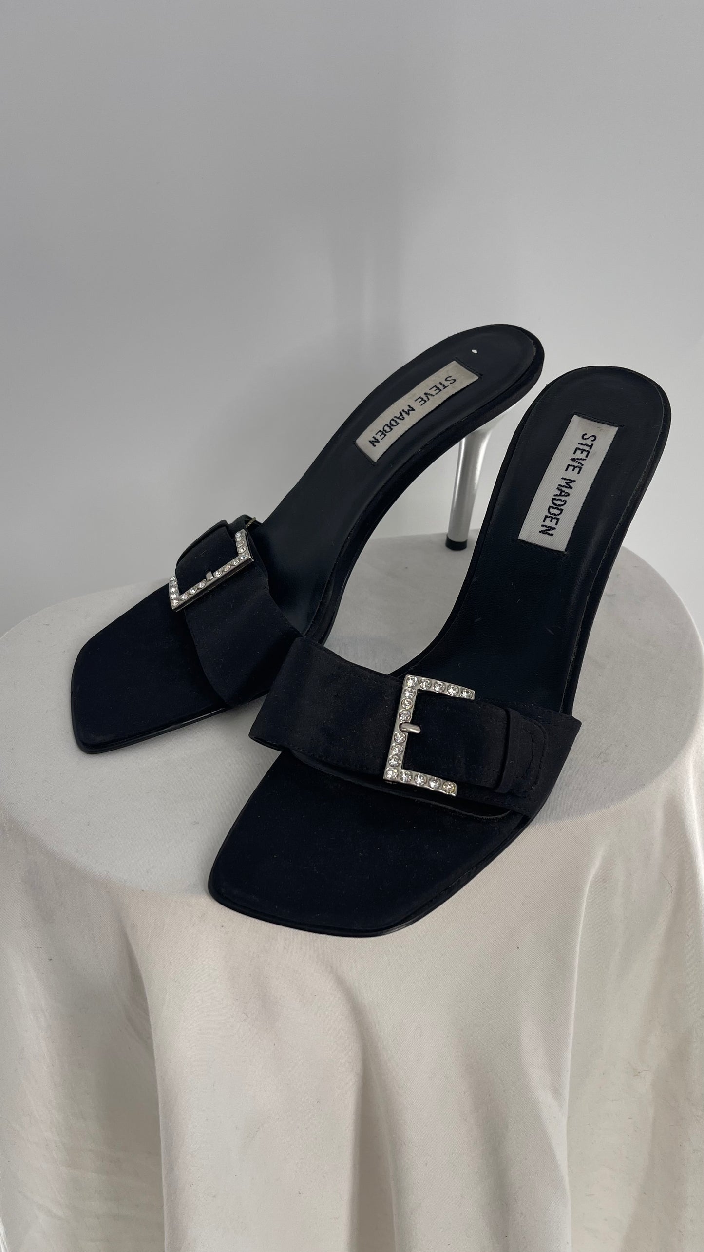 Vintage 1990s STEVE MADDEN Black Rhinestone Buckle Kitten Heel (8)