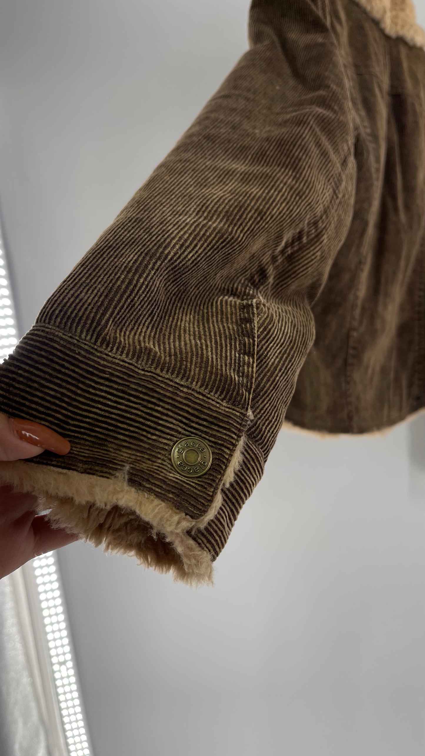 Vintage giacca Corduroy Cropped Jacket with Sherpa/Teddy Collar (Medium)