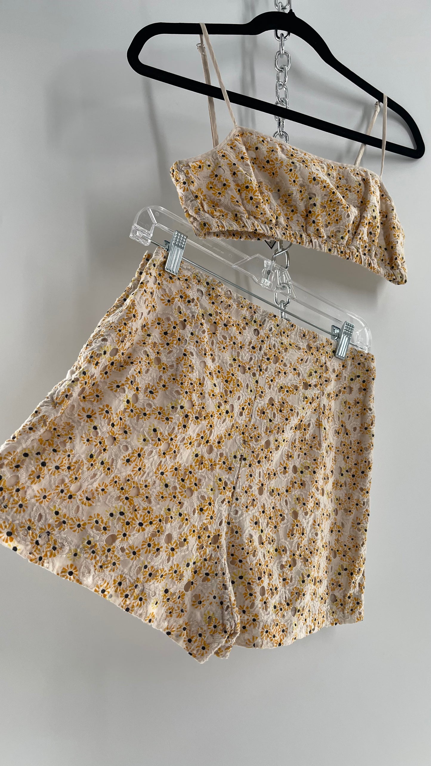 Urban Outfitters Eyelet Lace Daisy Print 2pc Shorts and Bustier Tank Set (Small Top Medium Bottoms)