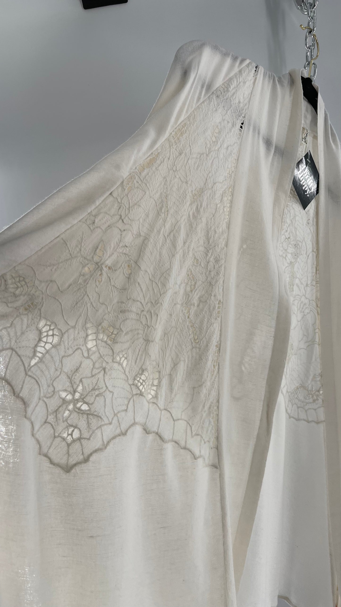 Intimately Free People Linen/Cotton White Cape with Embroidery Design (Medium)