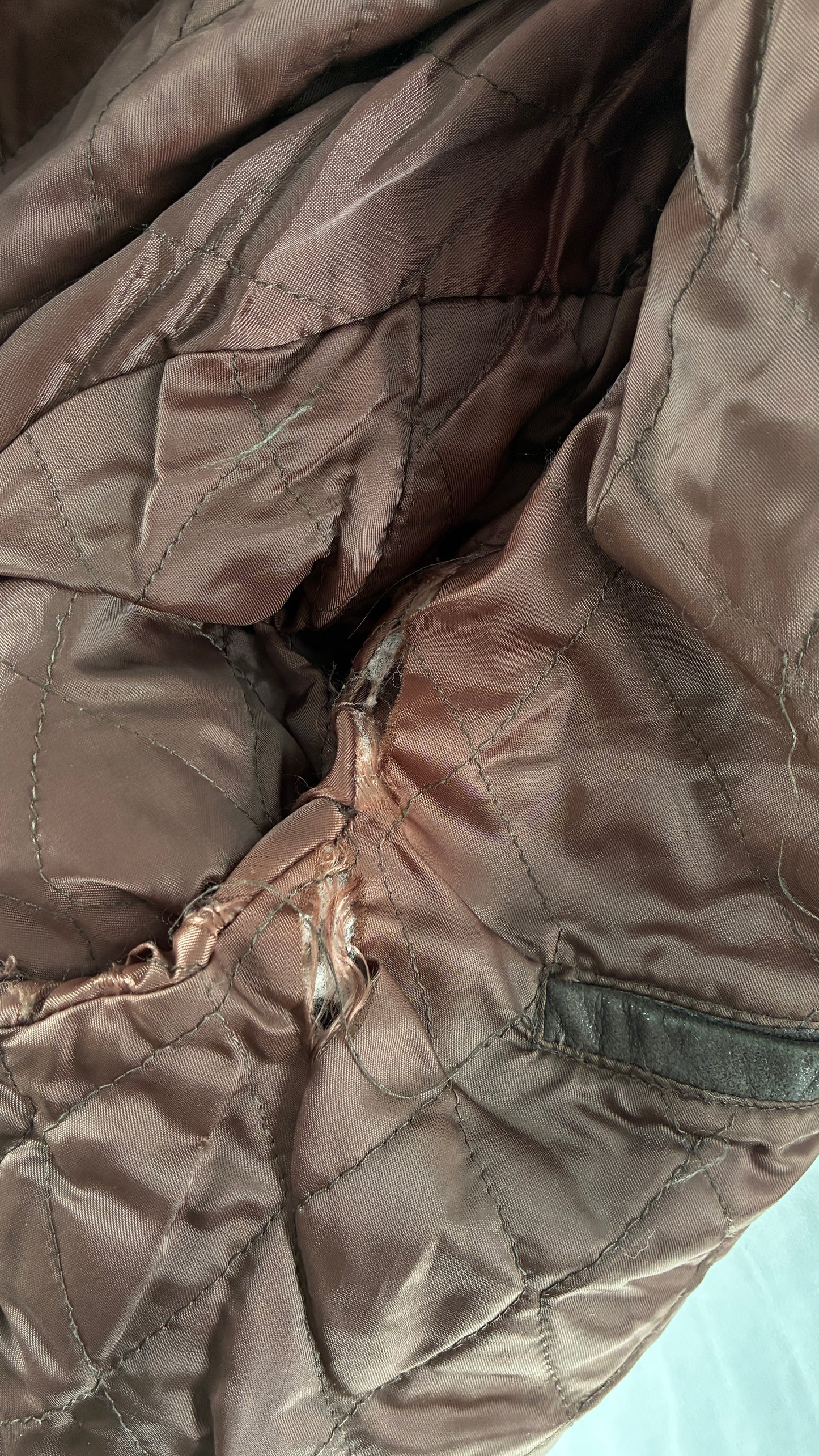 Vintage SAXONY Distressed Leather Bomber Jacket (Medium)