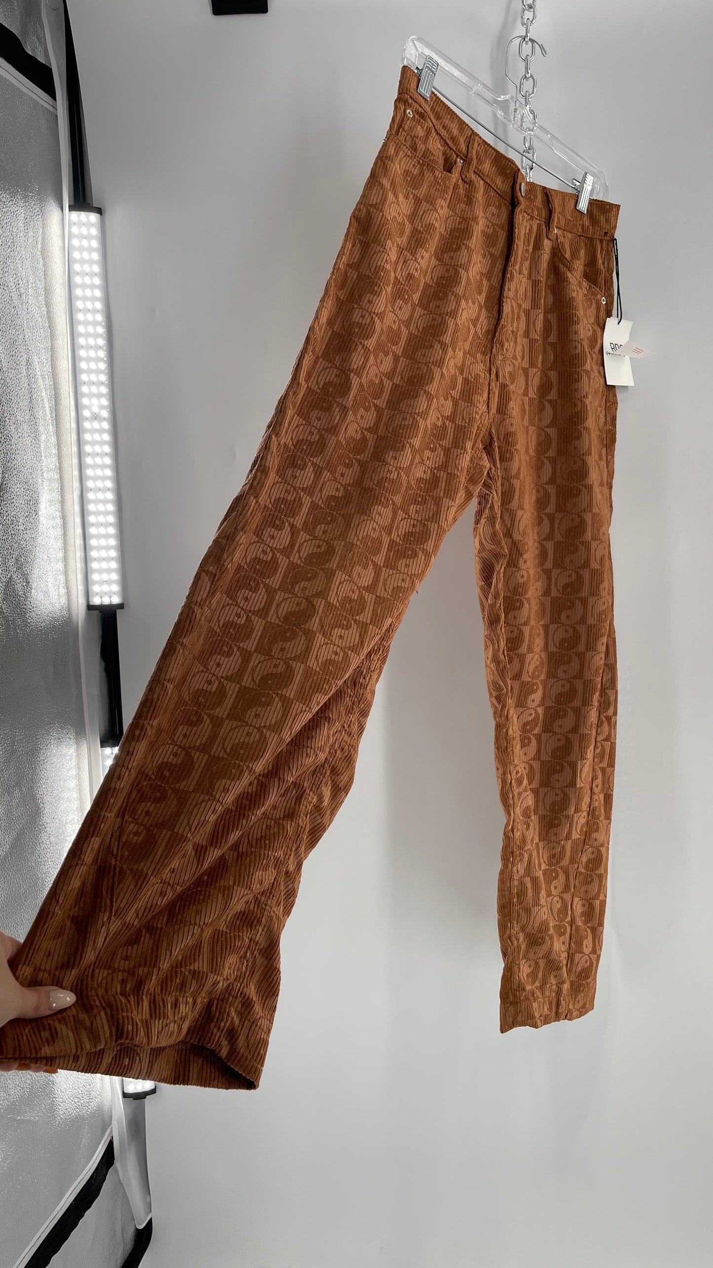 BDG Corduroy Checkered Ying Yang Straight Legs (28)