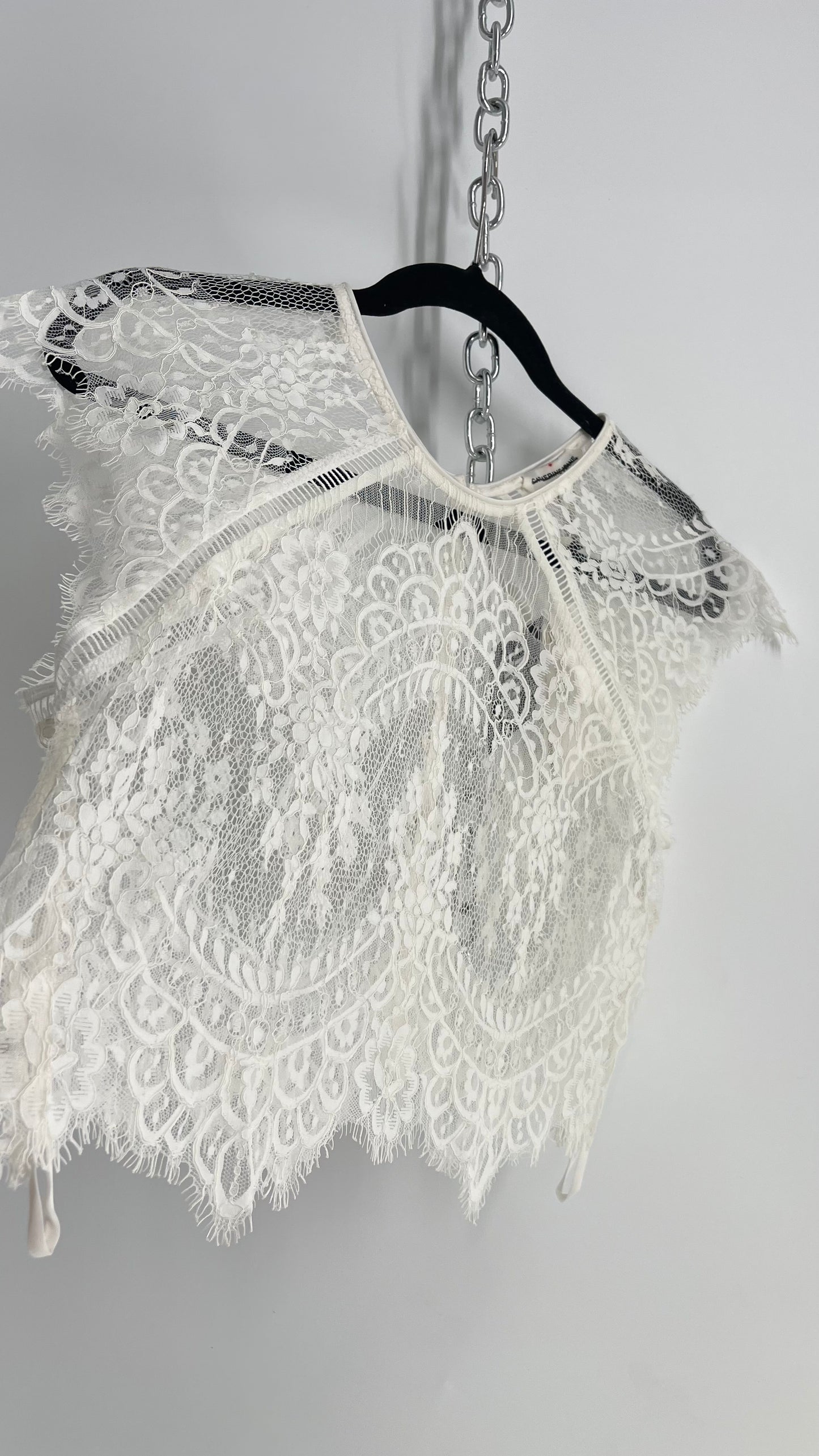 Catherine Deane ITÁLIA White Lace Button Back Short Sleeve Topper Covered in Beading with Tags Attached (Large)