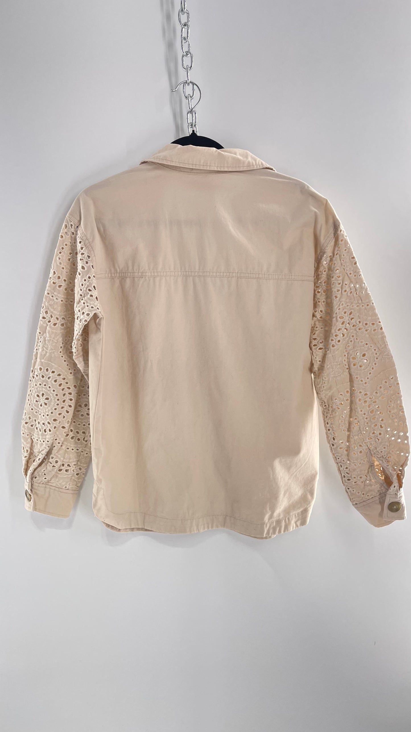 Maurices Anthropologie Beige Cotton Button Up with Eyelet Lace Sleeves and Pockets with Tags Attached (XS)