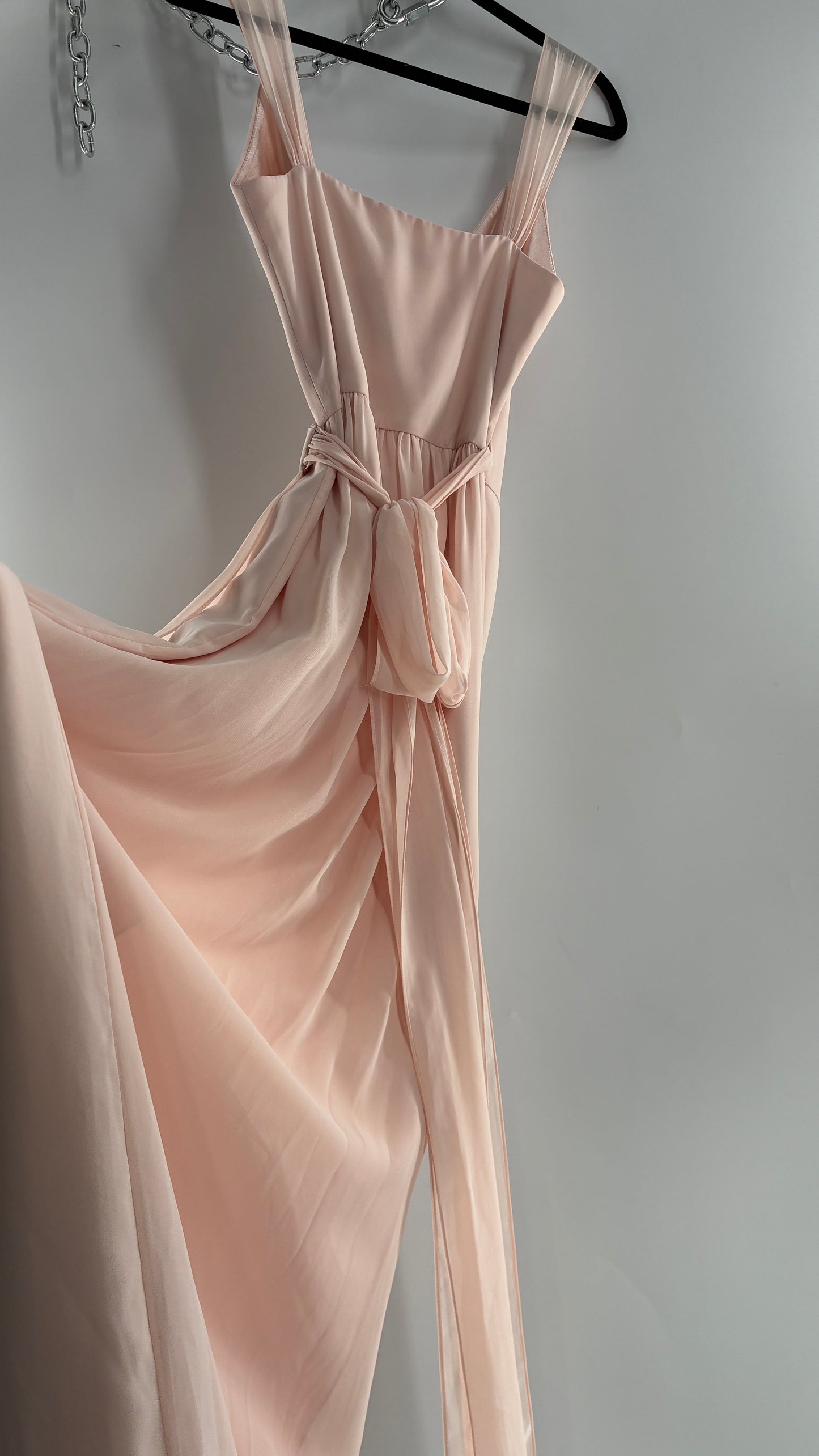 CEREMONY Joanna August Ballet Slipper Pink Vented Gown with Tied Waist (Small)