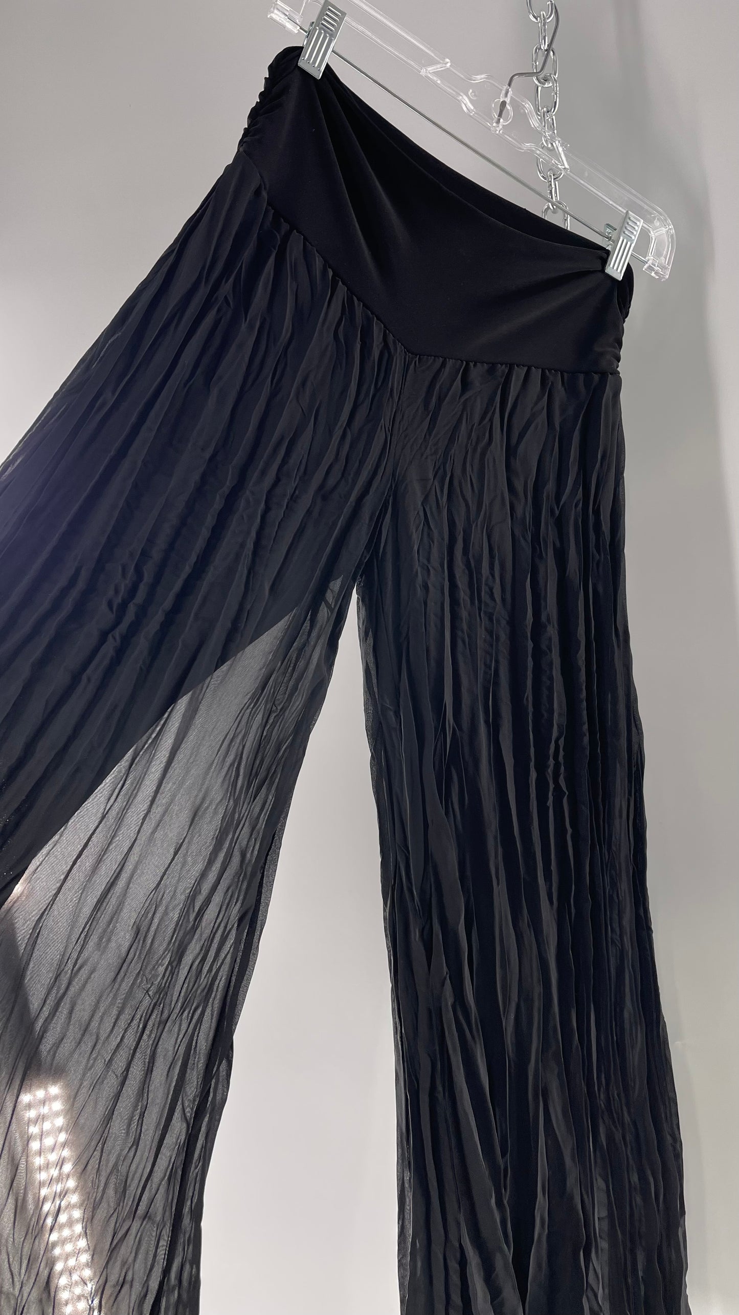 Vintage Body Central Crimped/Crinkled Low Waist Ultra Wide Leg Flared Yoga Pants (Small)