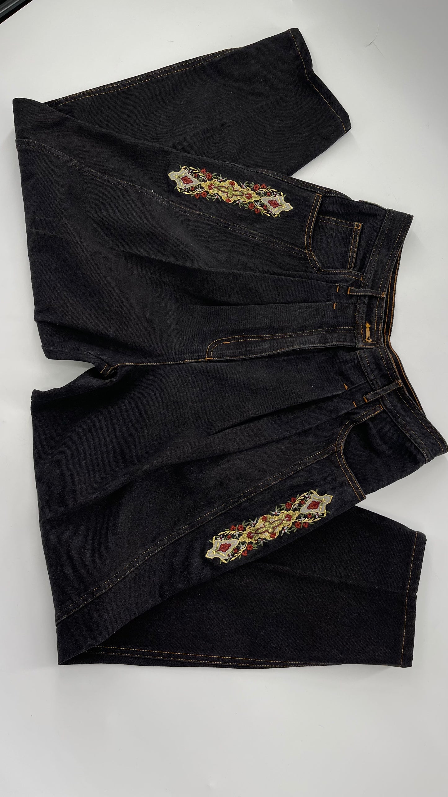 Vintage TOGETHER Basics Dark Gray 80s/90s Tapered, Pleated Waist Old School Embroidered Jeans (14)