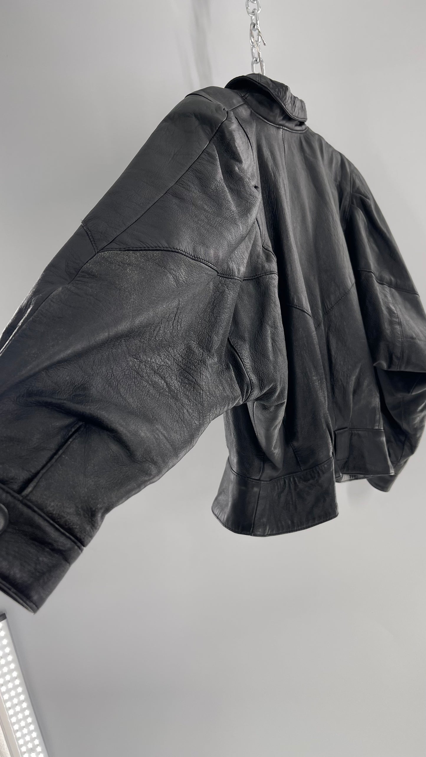 Vintage Black Leather Cropped Motorcycle Jacket (Medium)