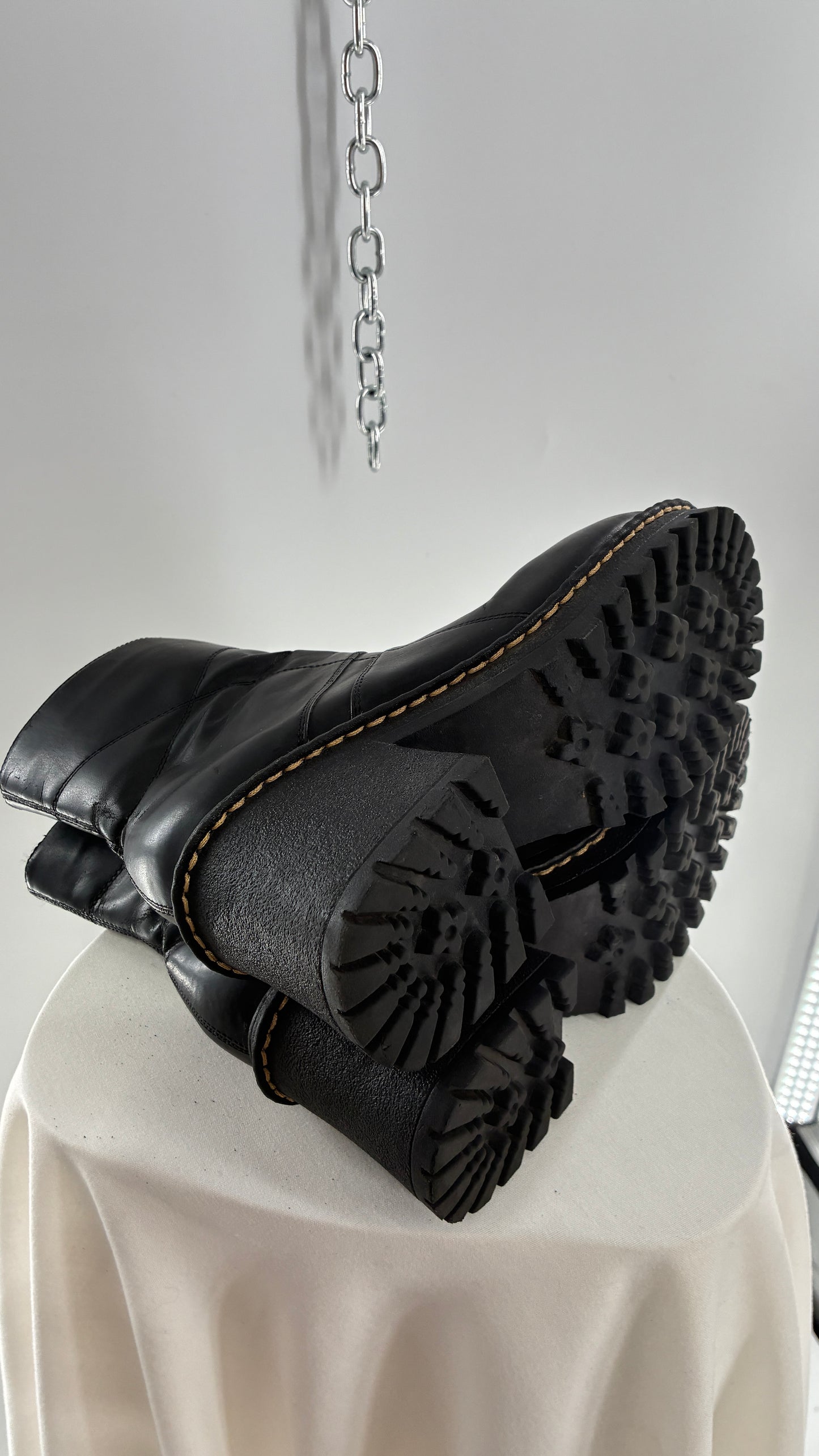 Vintage ROUTE 66 Black Chunky Heel Round Toe Boot (8.5)